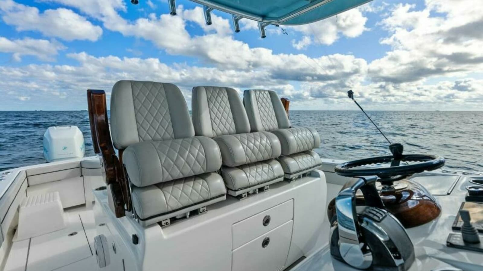 2021 Valhalla Boatworks V-37 - Photo 19