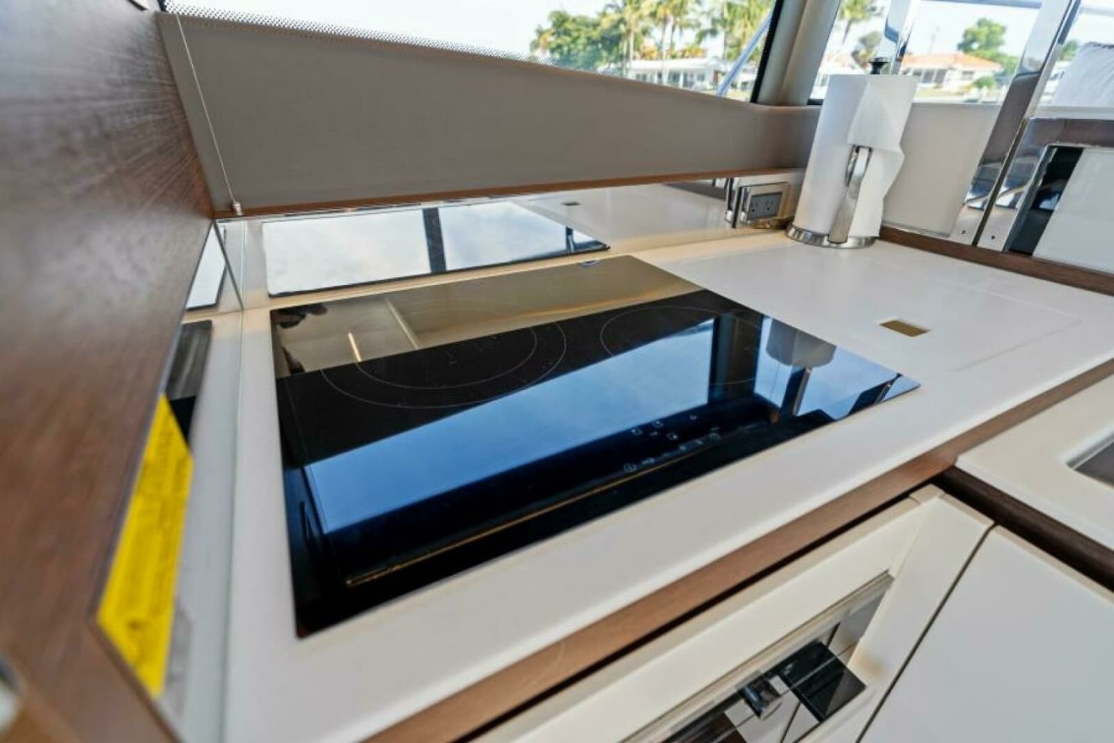 2020 Prestige 520 Flybridge - Photo 9