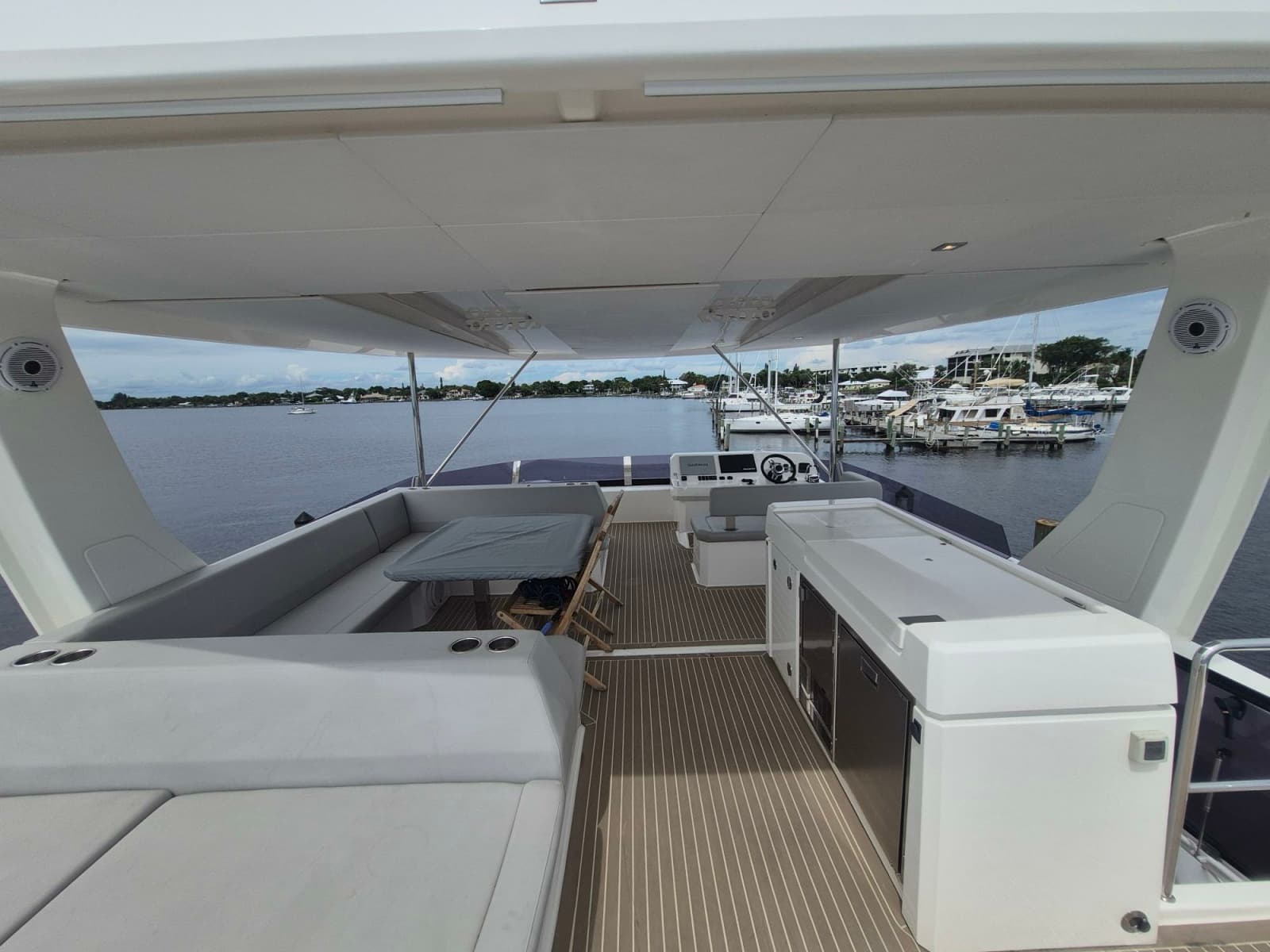 2023 Leopard 53 Powercat - Photo 7