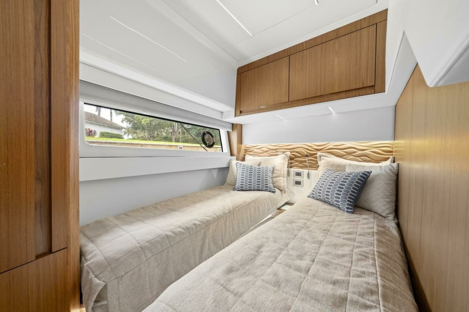 2023 Tiara Yachts EX 60 - Photo 75