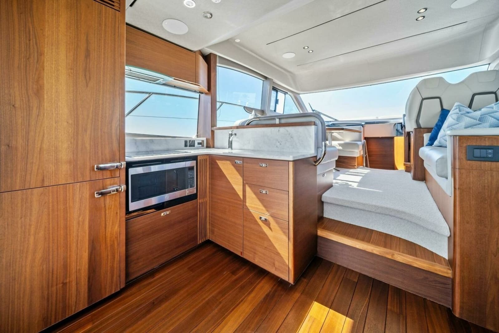 2023 Princess F50 - Photo 24