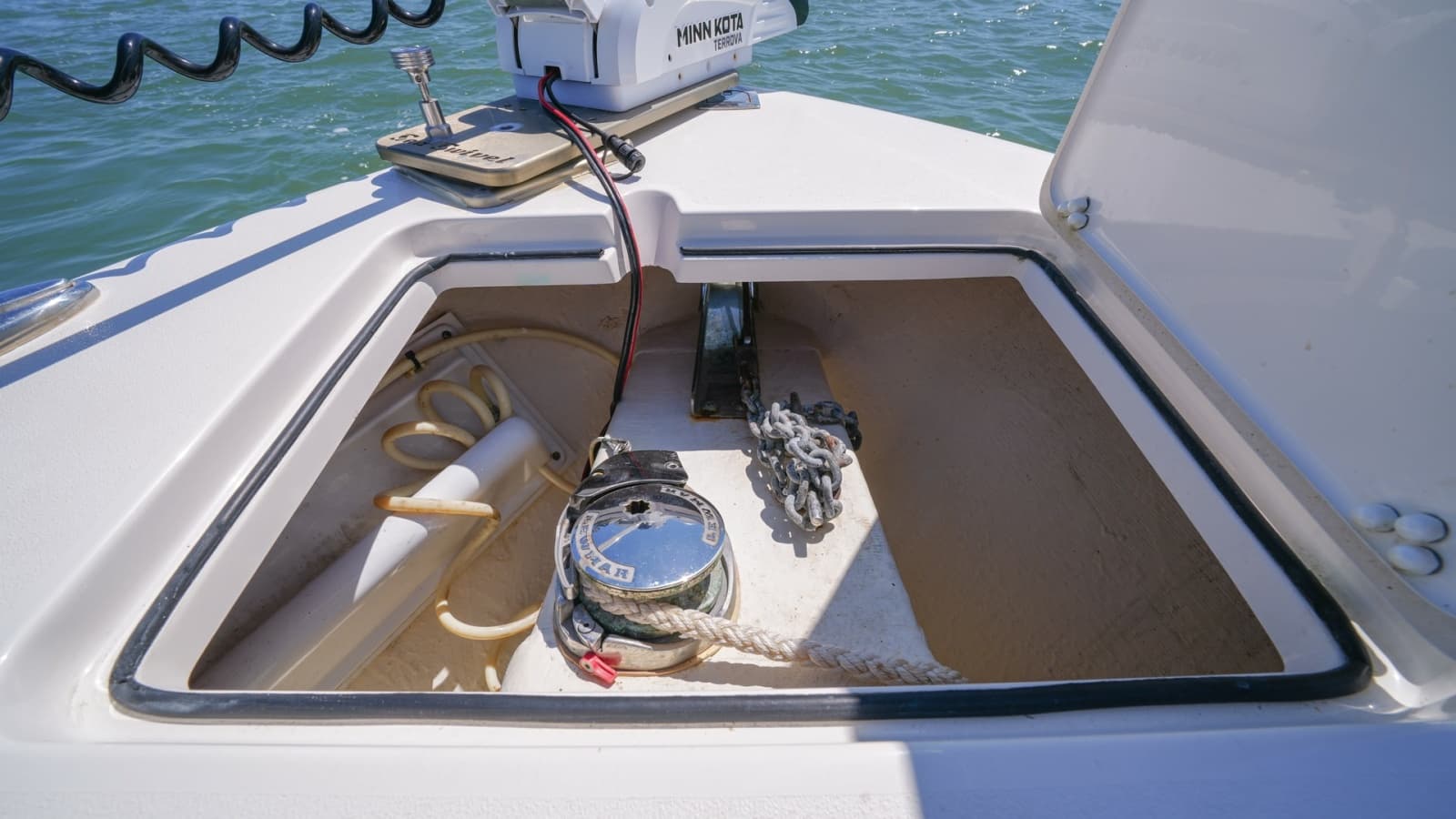 2023 Cobia 280 Center Console - Photo 8