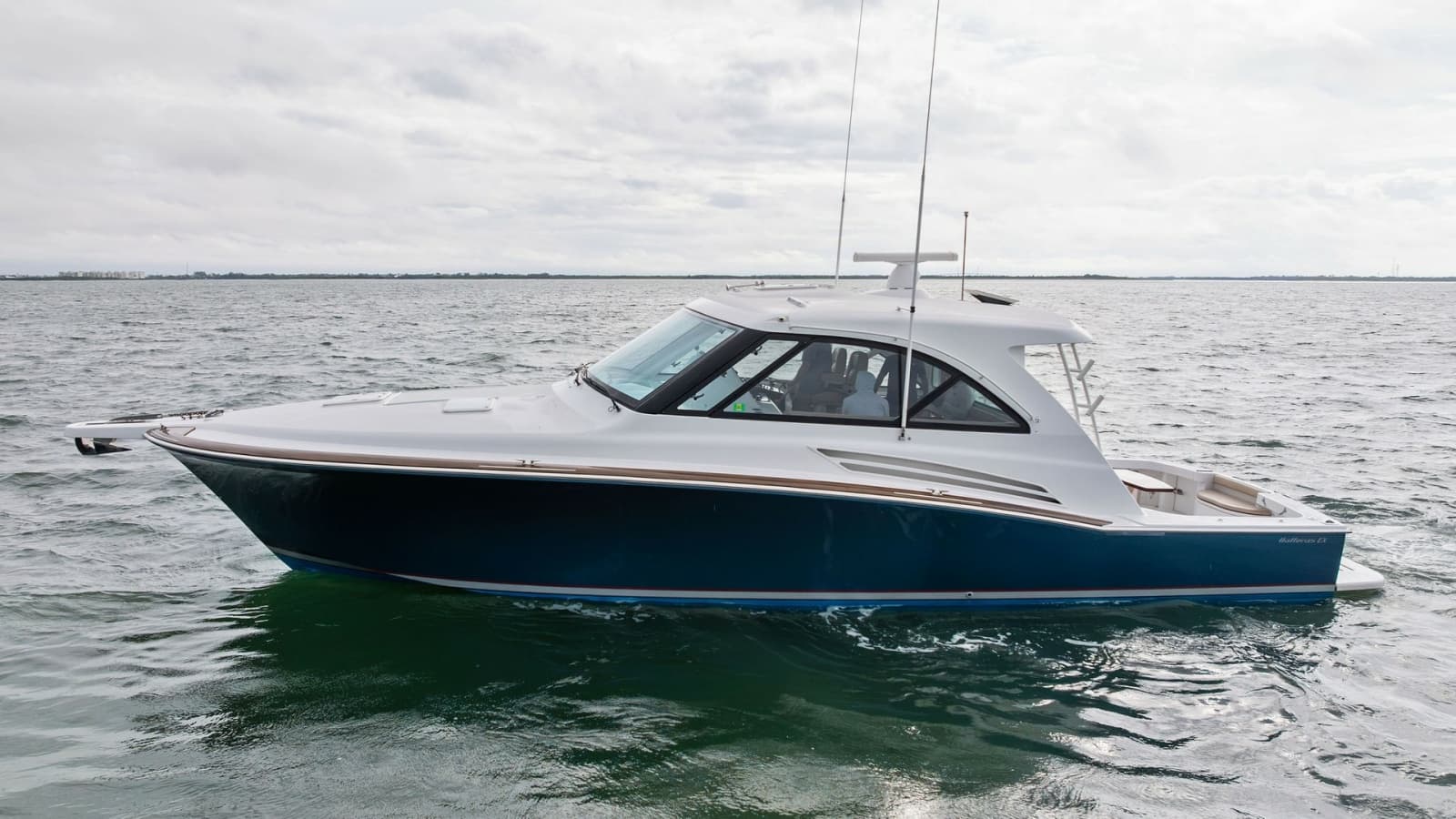 2017 Hatteras GT 45X - Photo 10