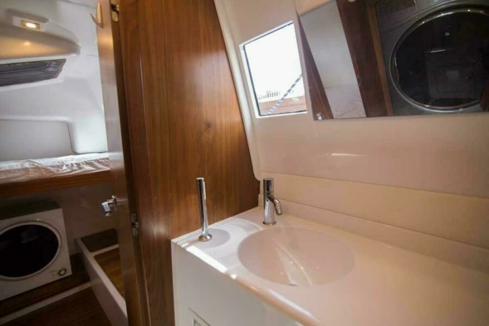 2019 Sundeck Yachts 580 Sport - Photo 94