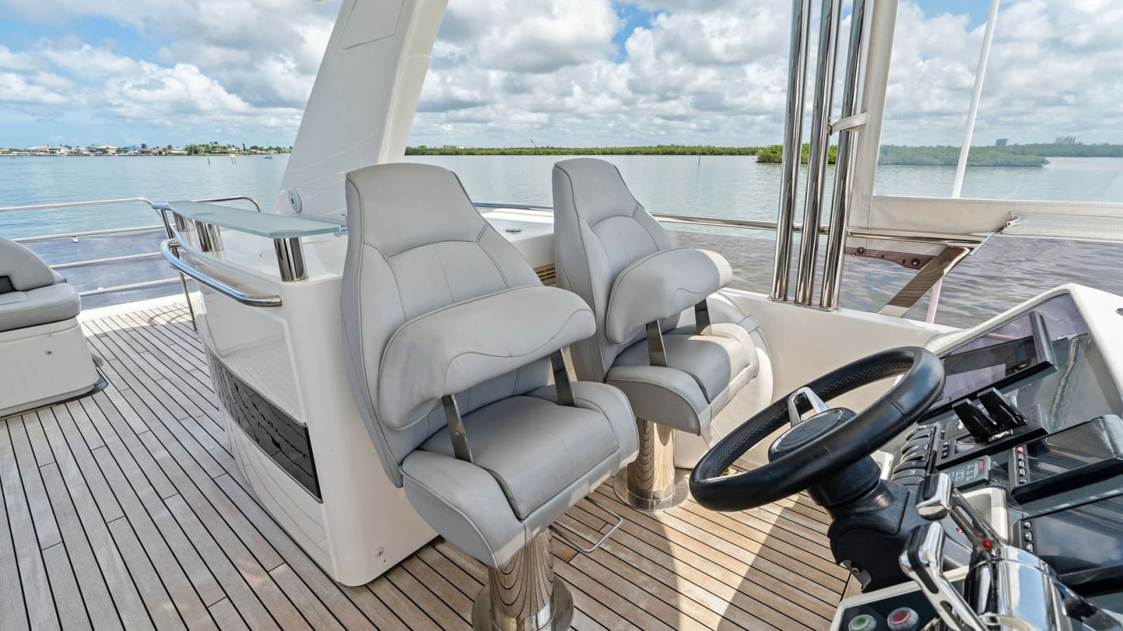 2016 Princess 64 Flybridge - Photo 68