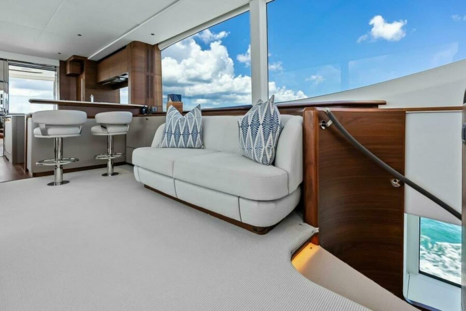 2024 Princess Y72 Motor Yacht - Photo 47