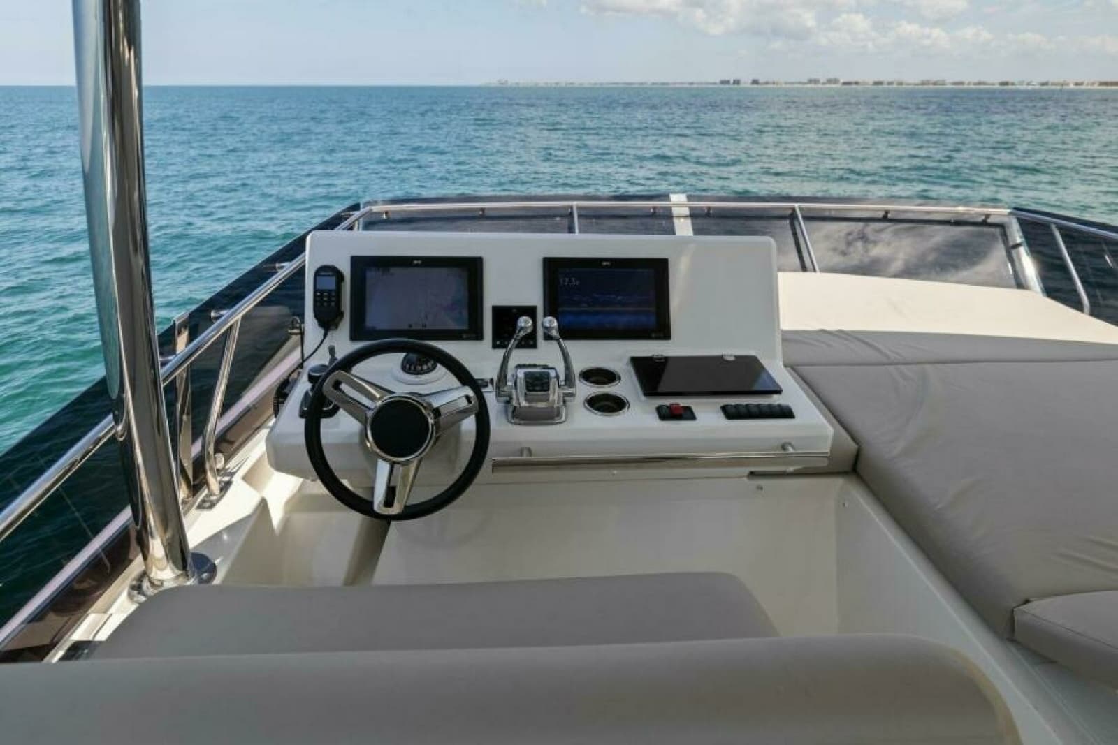 2022 Prestige 590 Flybridge - Photo 44