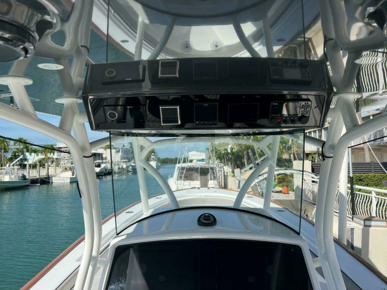 2023 Valhalla Boatworks V-33 - Photo 14