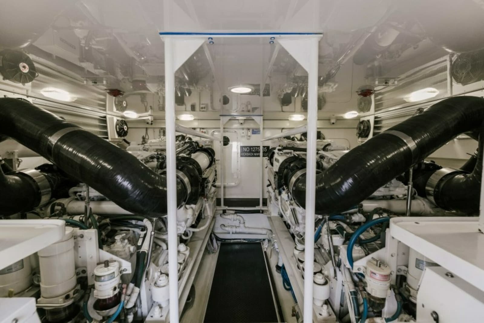2006 Viking 74 Enclosed Bridge - Photo 61