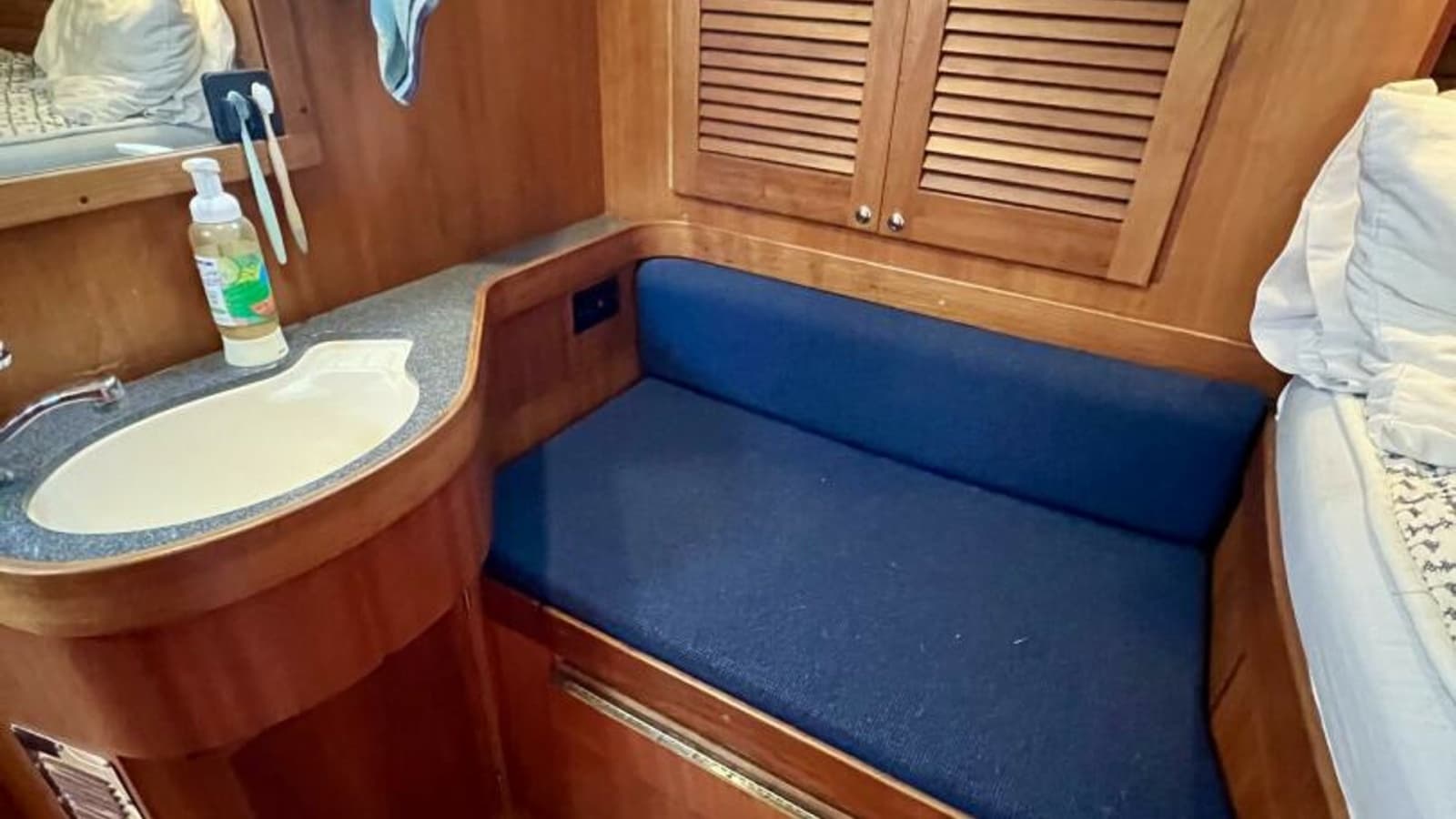 1999 Sabre 402 Sail - Photo 8