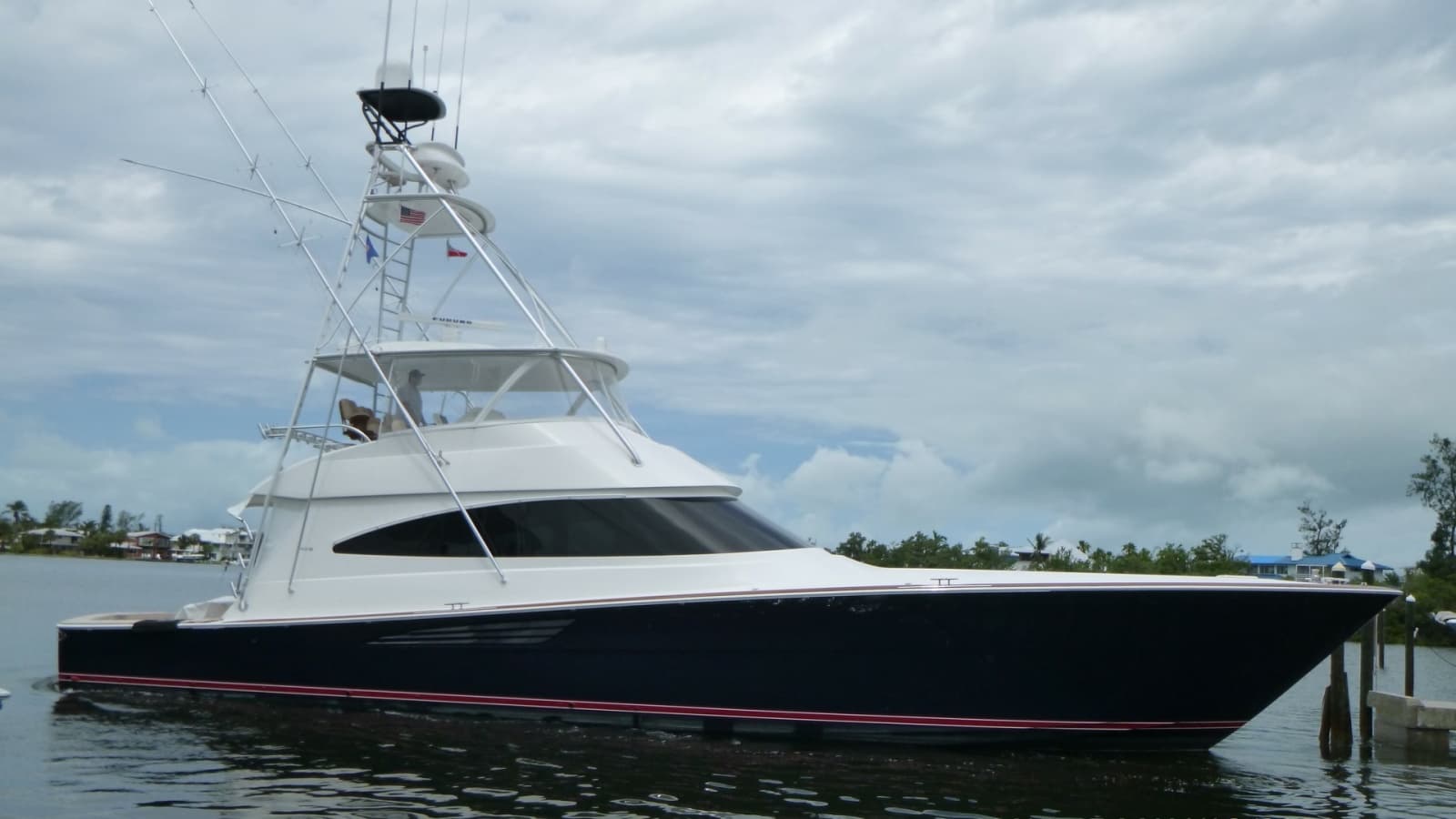 2022 Viking 68 Convertible - Photo 51