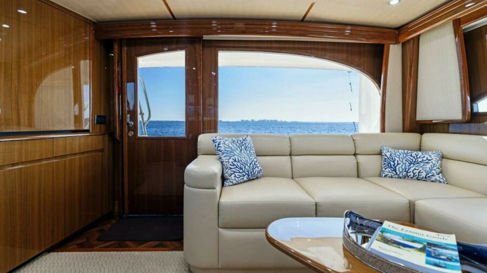 2013 Viking 55 Convertible - Photo 15