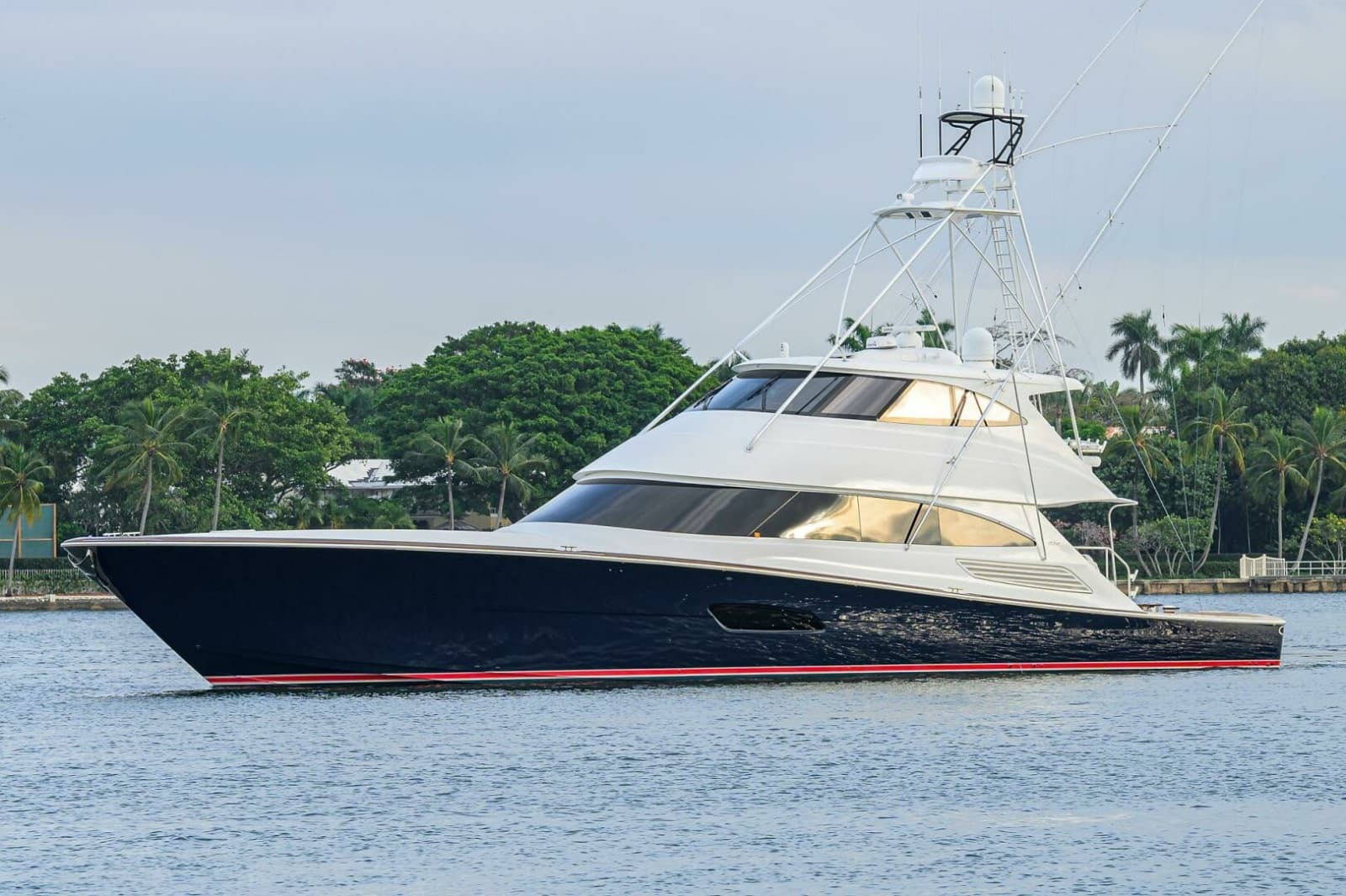 2017 Viking 92 Enclosed Bridge - Photo 1