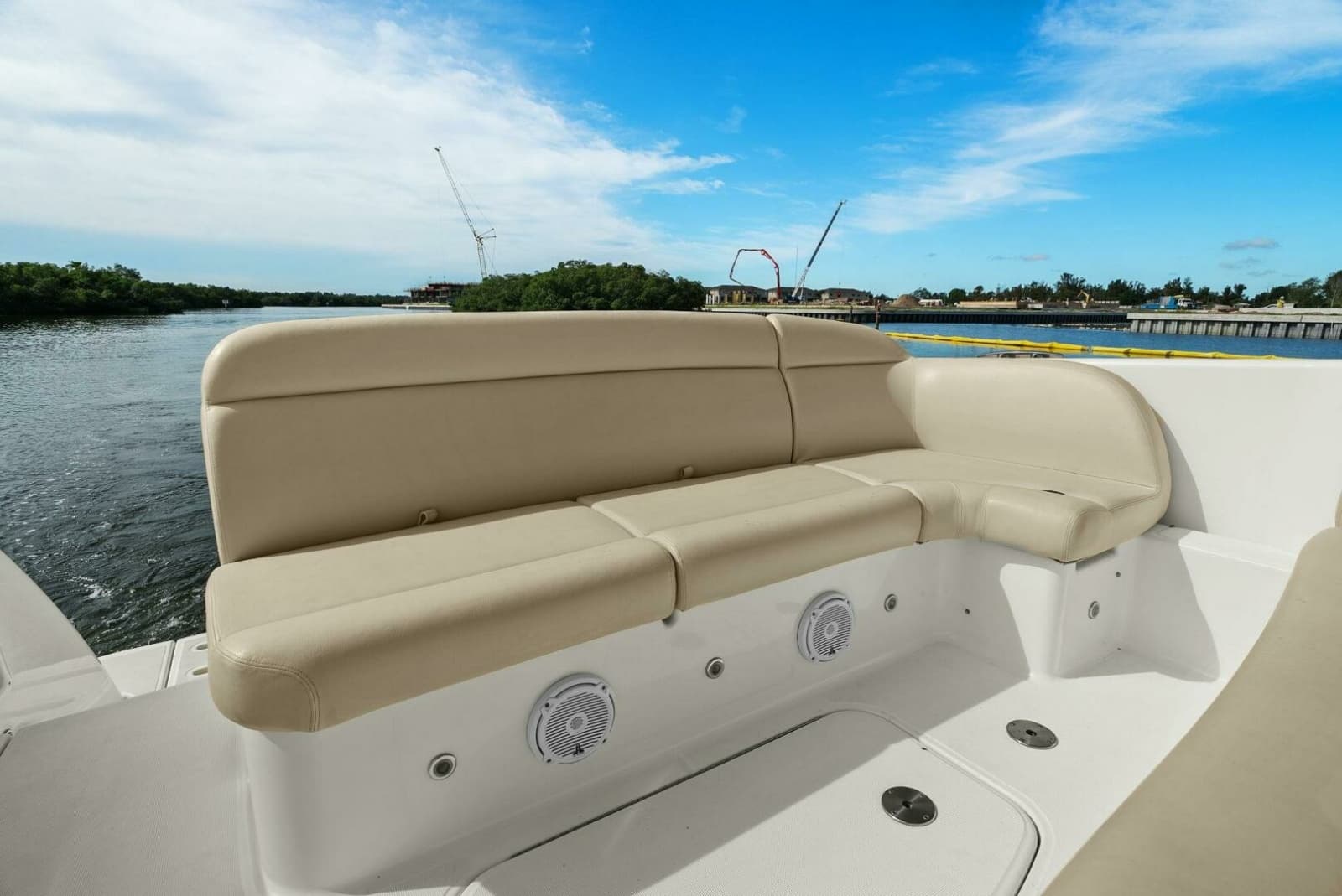 2008 Tiara Yachts 3500 Sovran - Photo 26