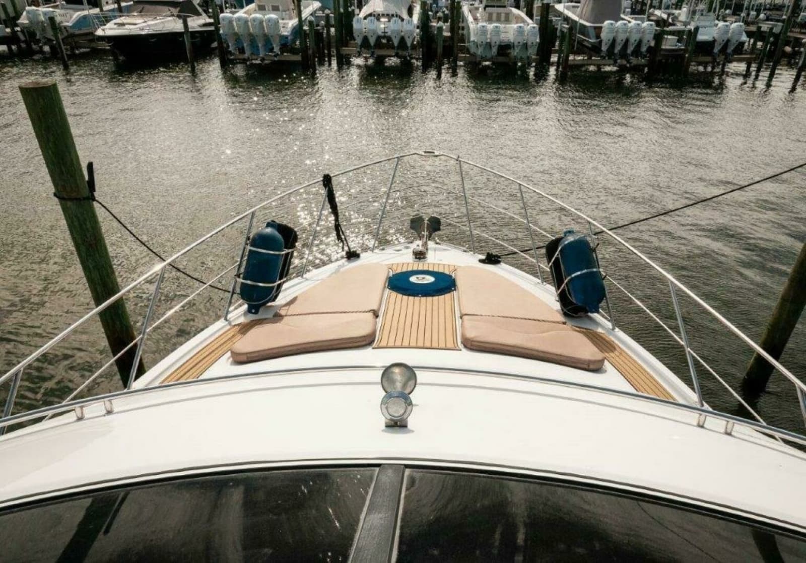 2002 Carver 444 Cockpit Motor Yacht - Photo 5