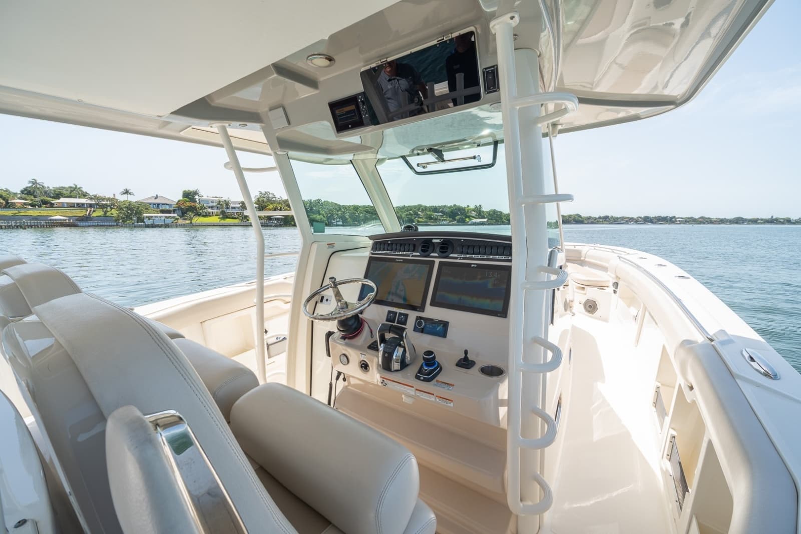 2021 Boston Whaler 380 Outrage - Photo 30