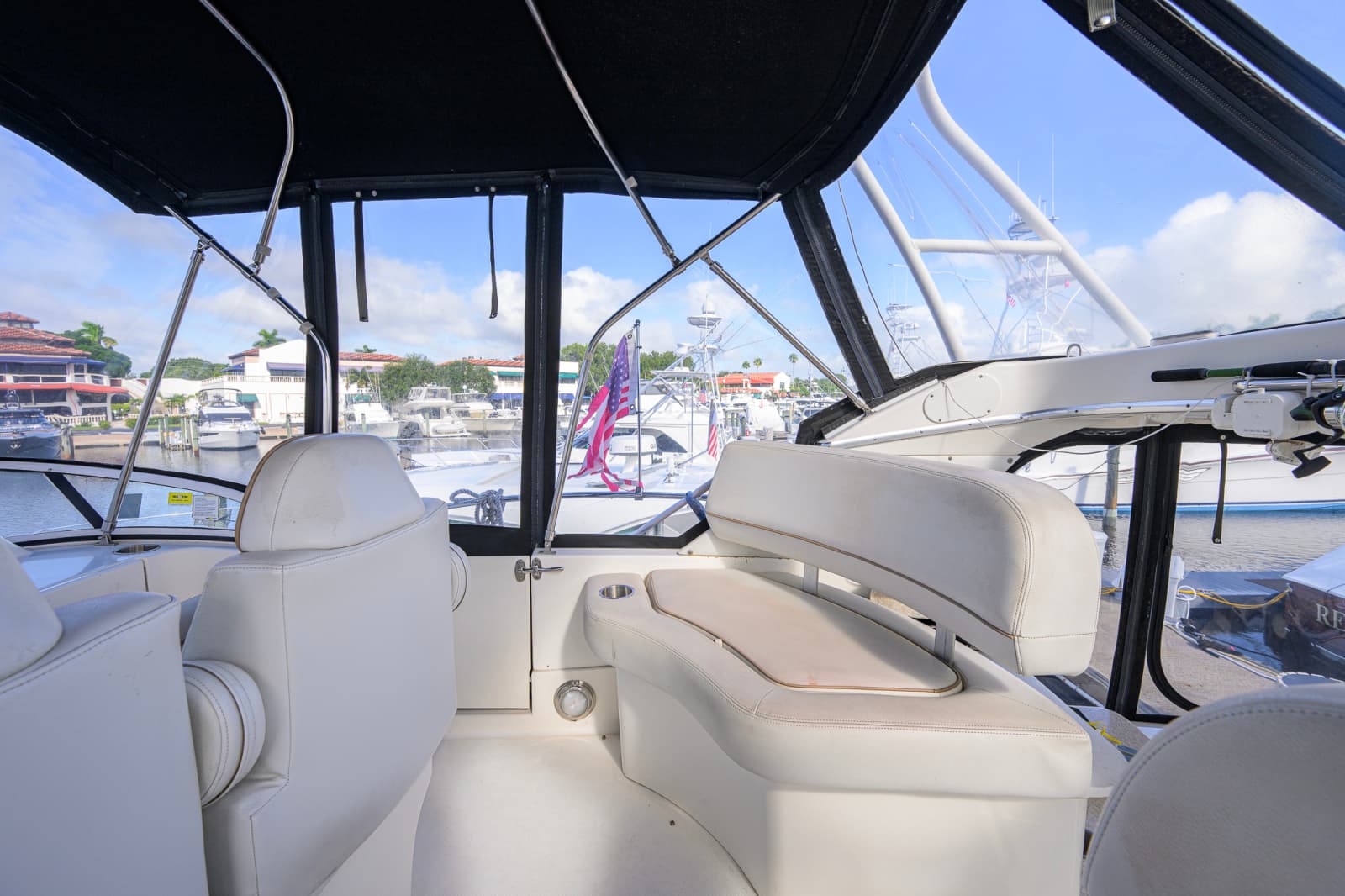 2005 Silverton 39 Motor Yacht - Photo 16