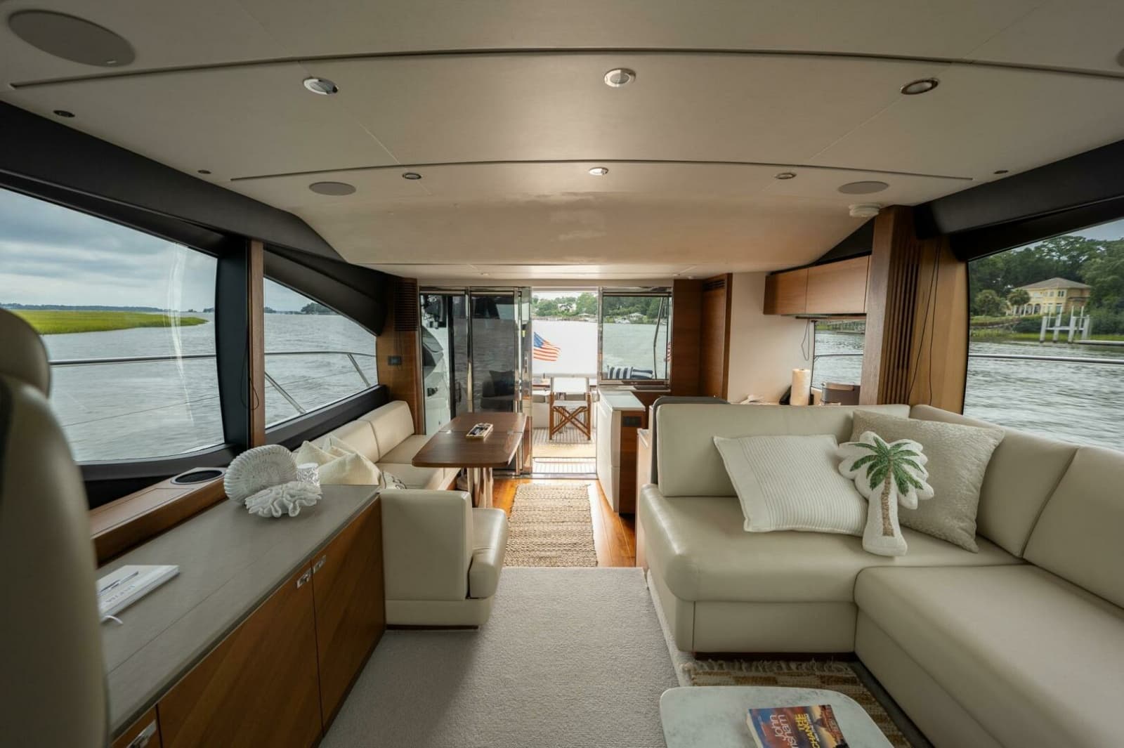 2021 Princess S62 - Photo 39