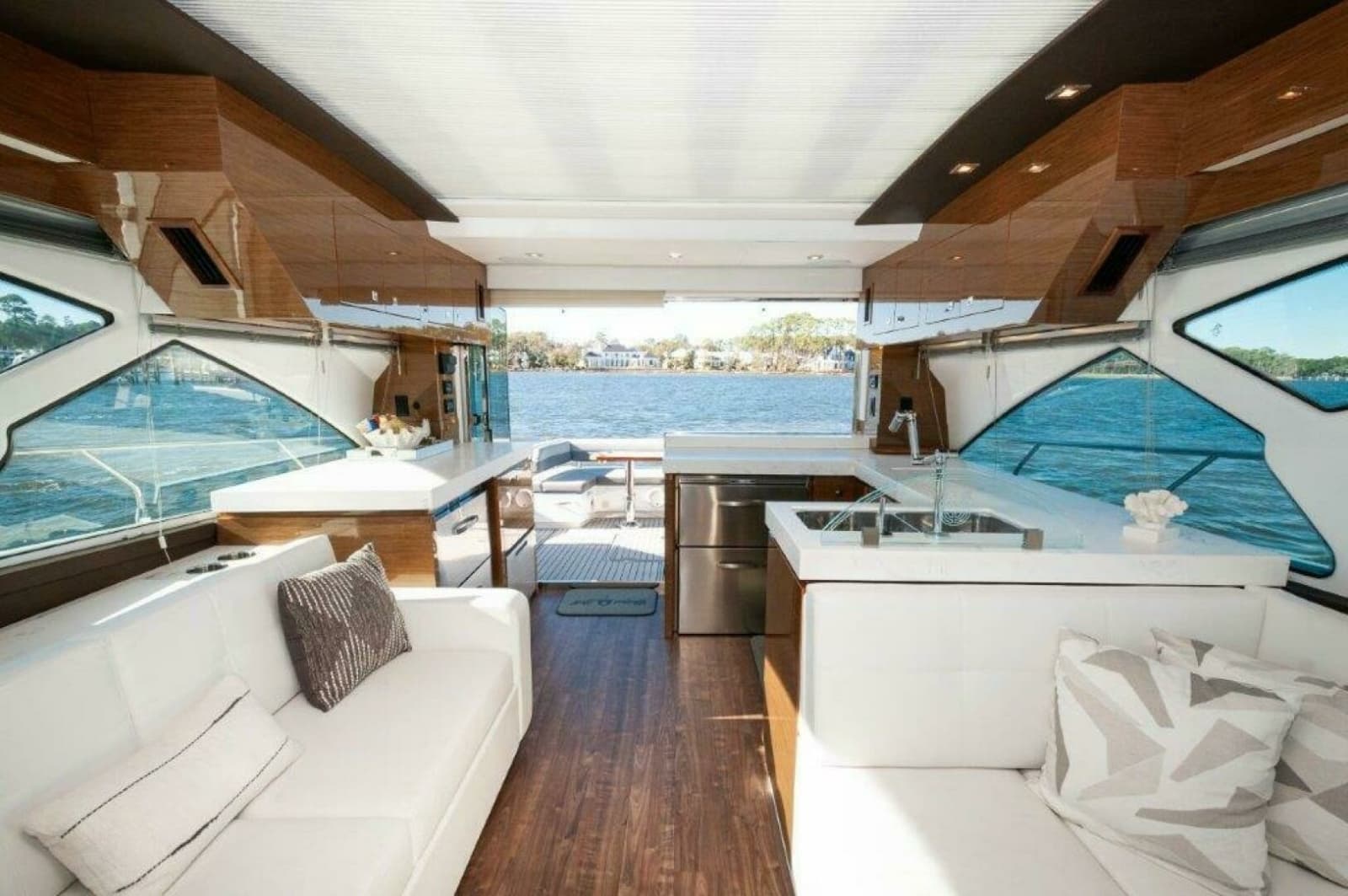 2020 Cruisers Yachts 60 Cantius - Photo 9