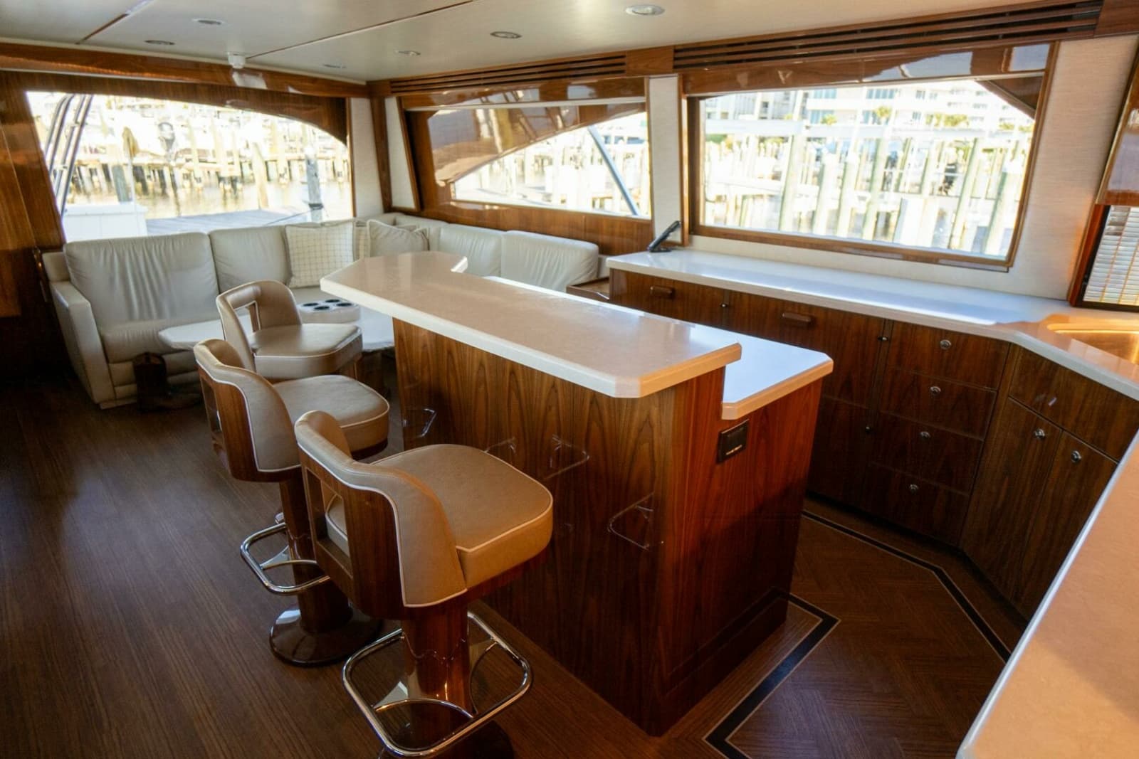2021 Viking 72 Enclosed Bridge - Photo 2