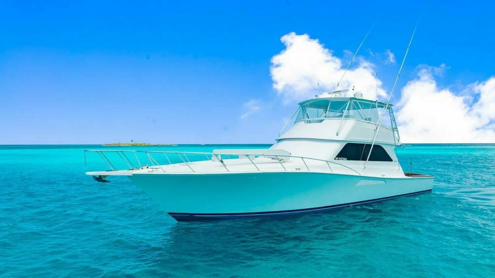 1999 Viking 55 Convertible - Photo 11