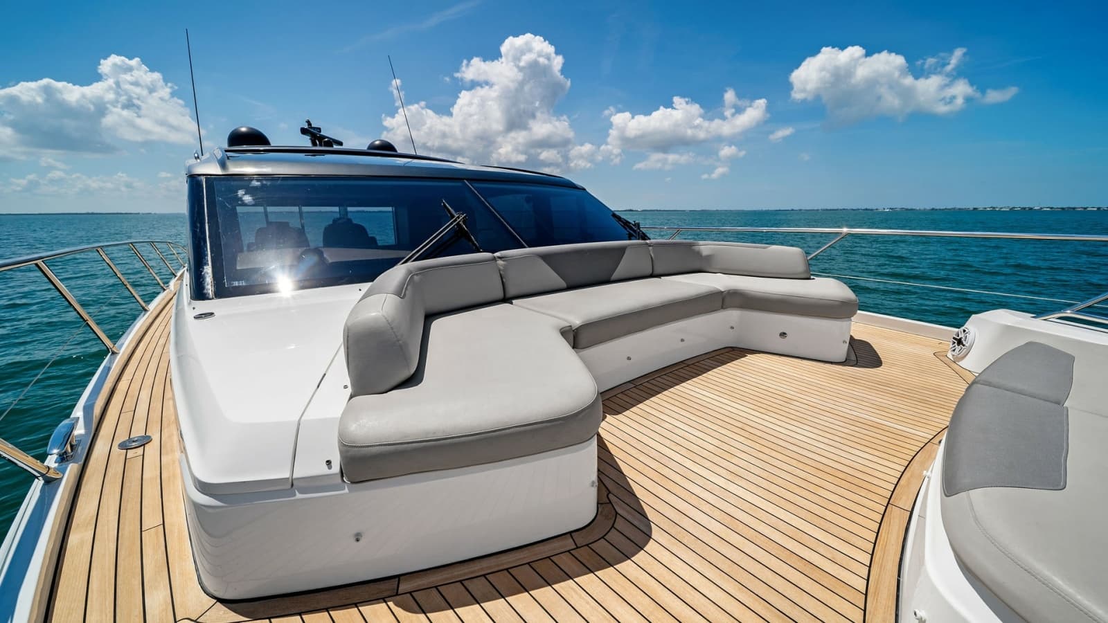 2019 Princess V65 - Photo 51