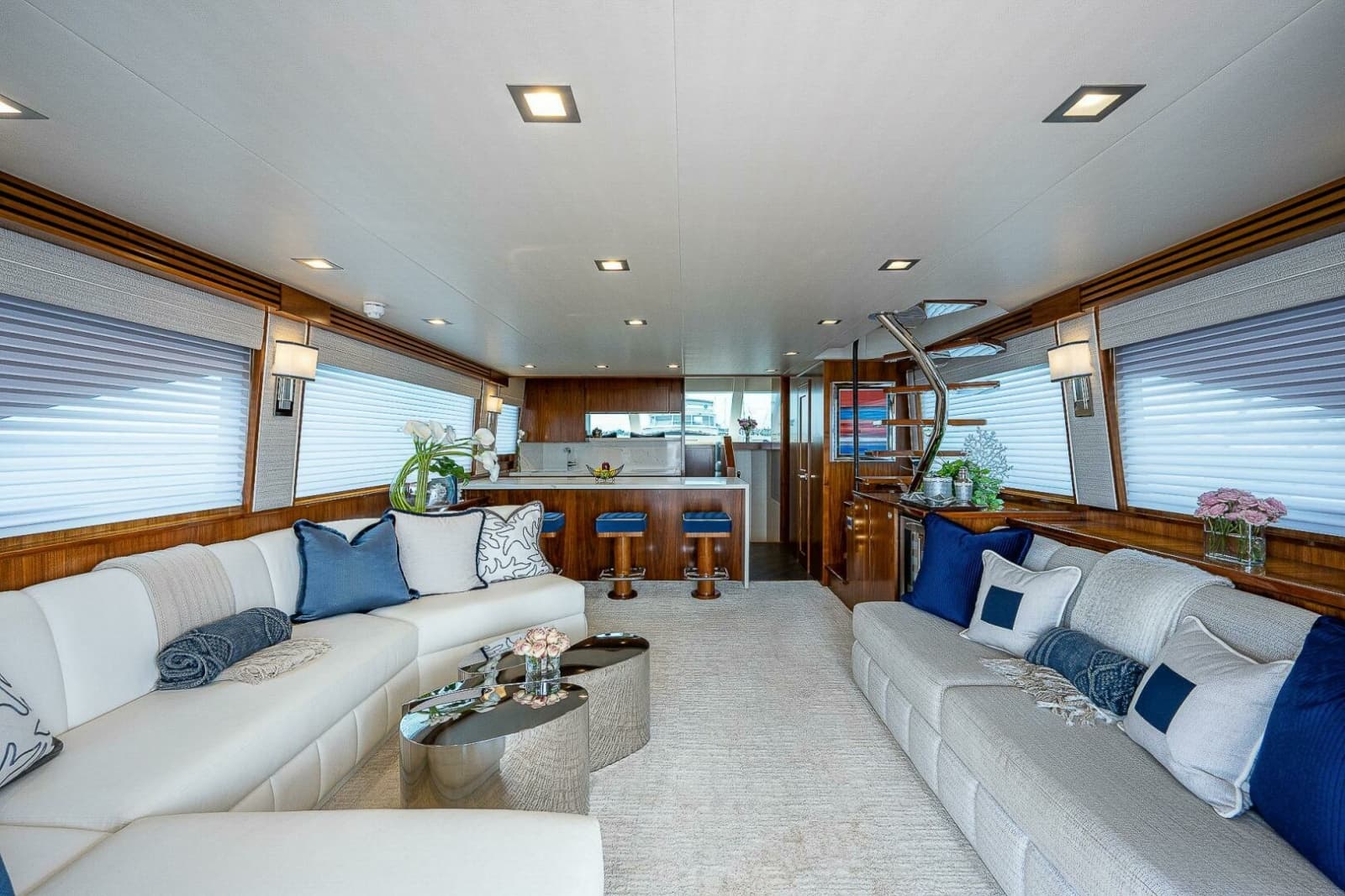 2017 Viking 75 Motoryacht - Photo 2