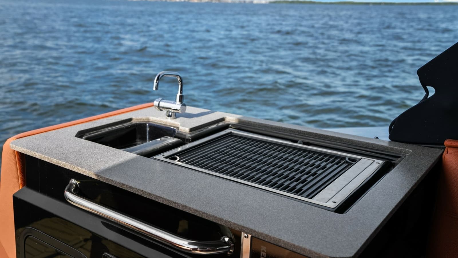 2022 Cruisers Yachts 34 GLS - Photo 11