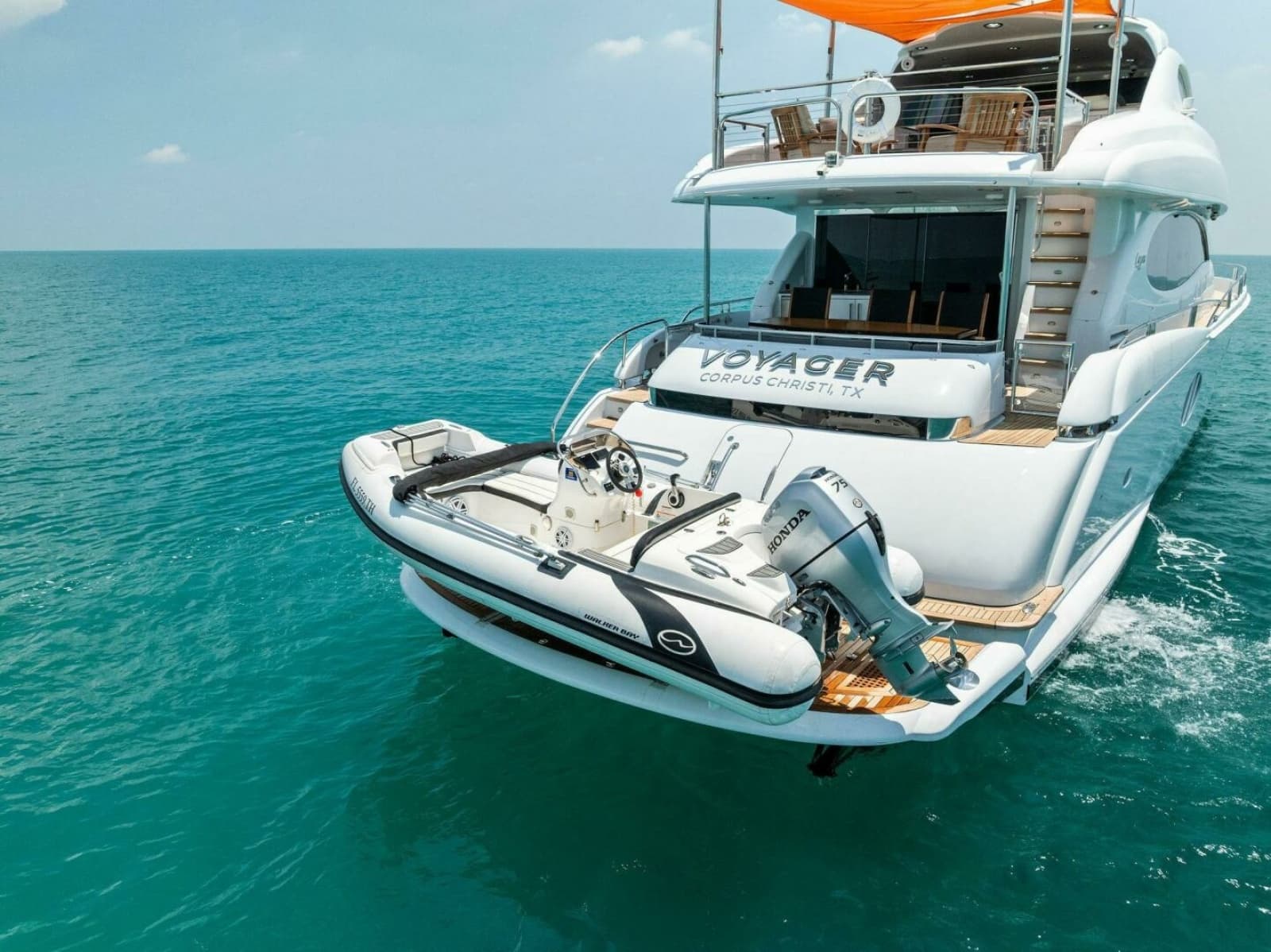 2006 Lazzara Yachts 84 Skylounge - Photo 183