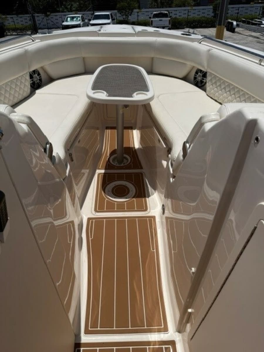 2023 Grady-White Freedom 307 - Photo 15