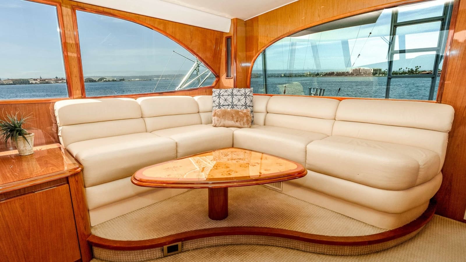 2014 Viking 76 Enclosed Bridge Sportfisher - Photo 22