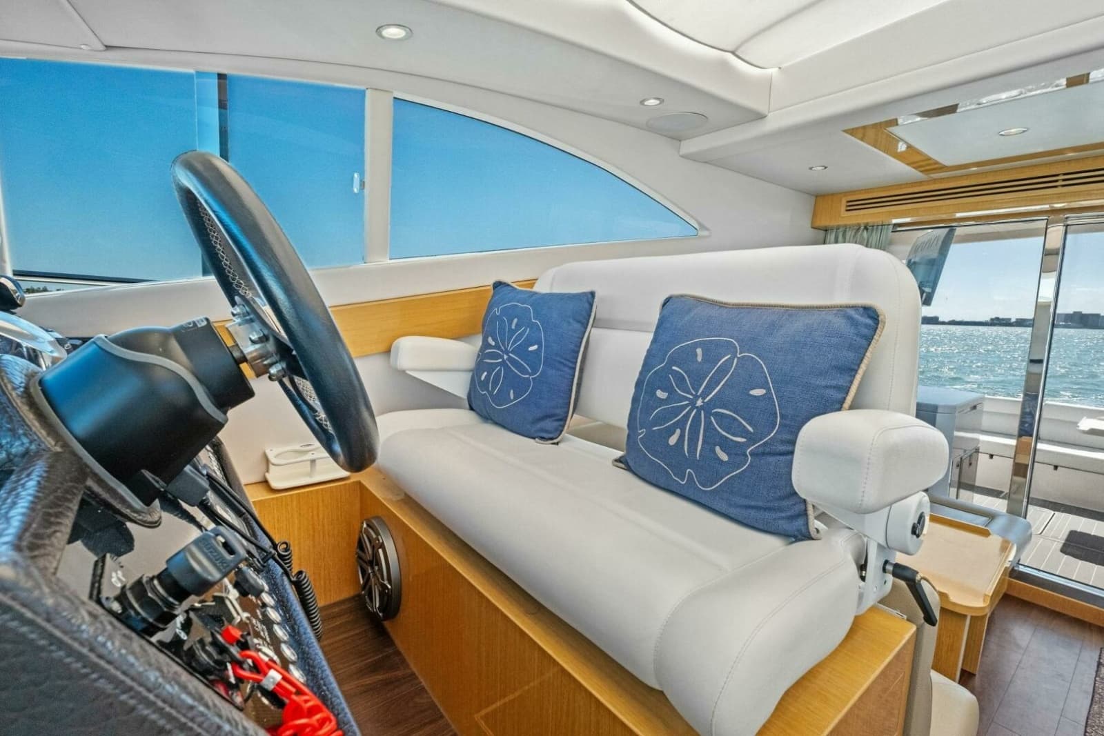 2018 Mares 47 Outboard Express Catamaran - Photo 5