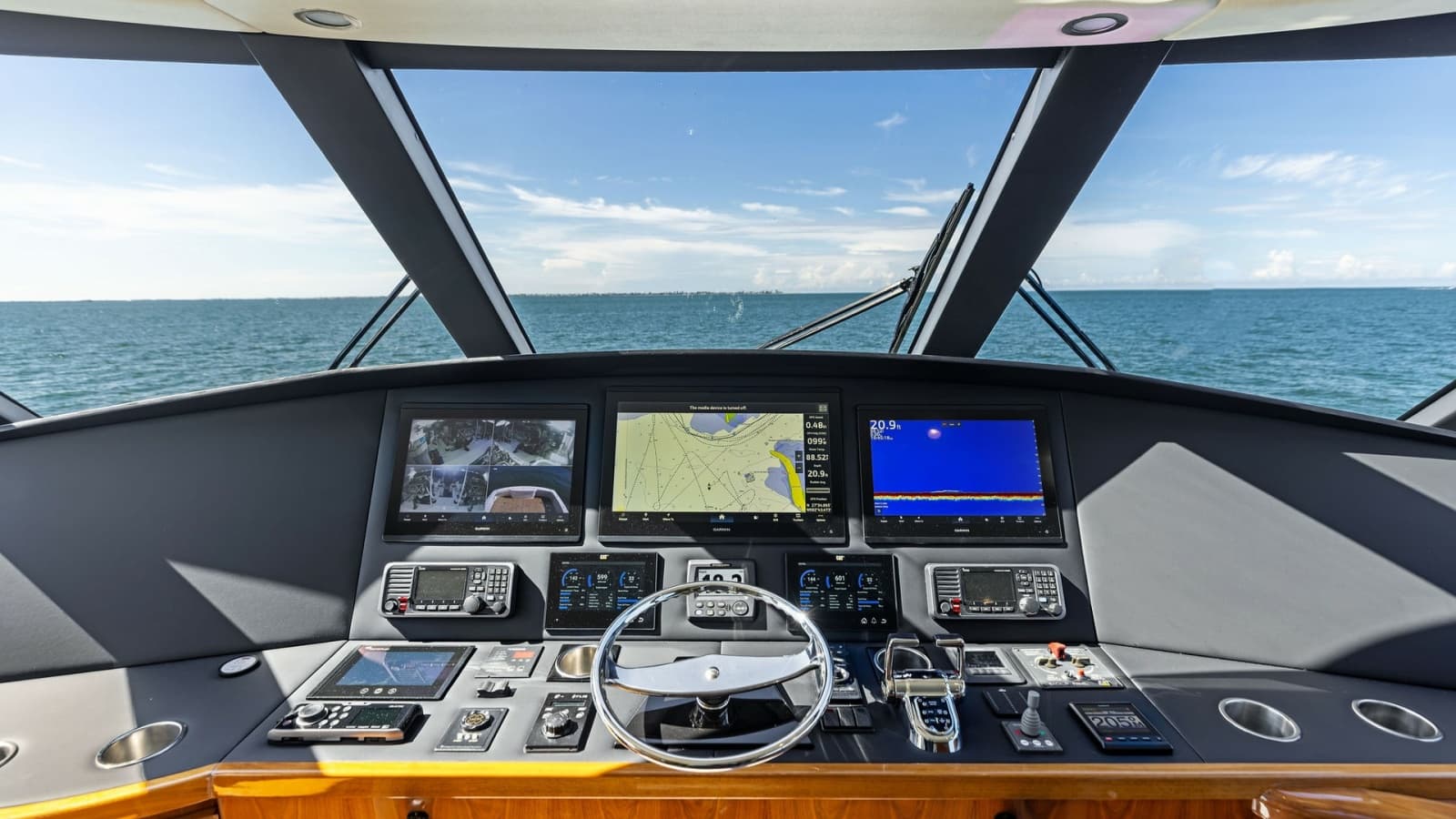 2018 Viking 62 Enclosed Bridge - Photo 84