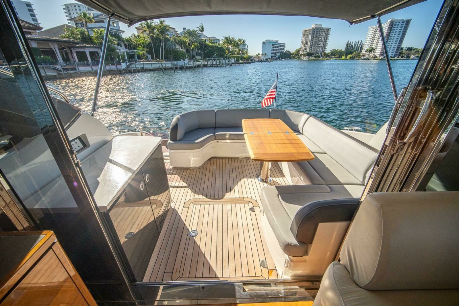 2016 Princess V48 - Photo 40