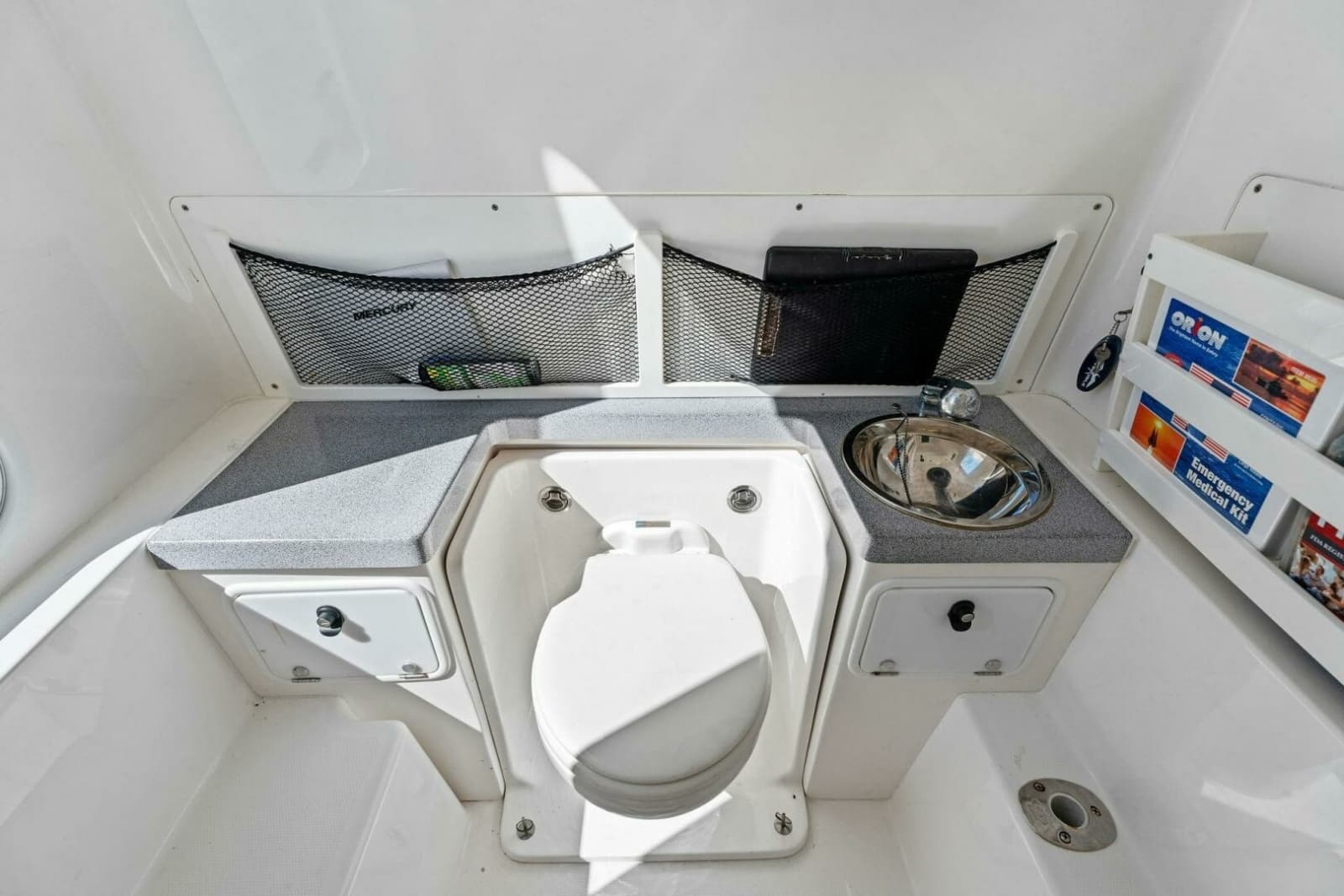 2019 Invincible 42 Open Fisherman - Photo 19