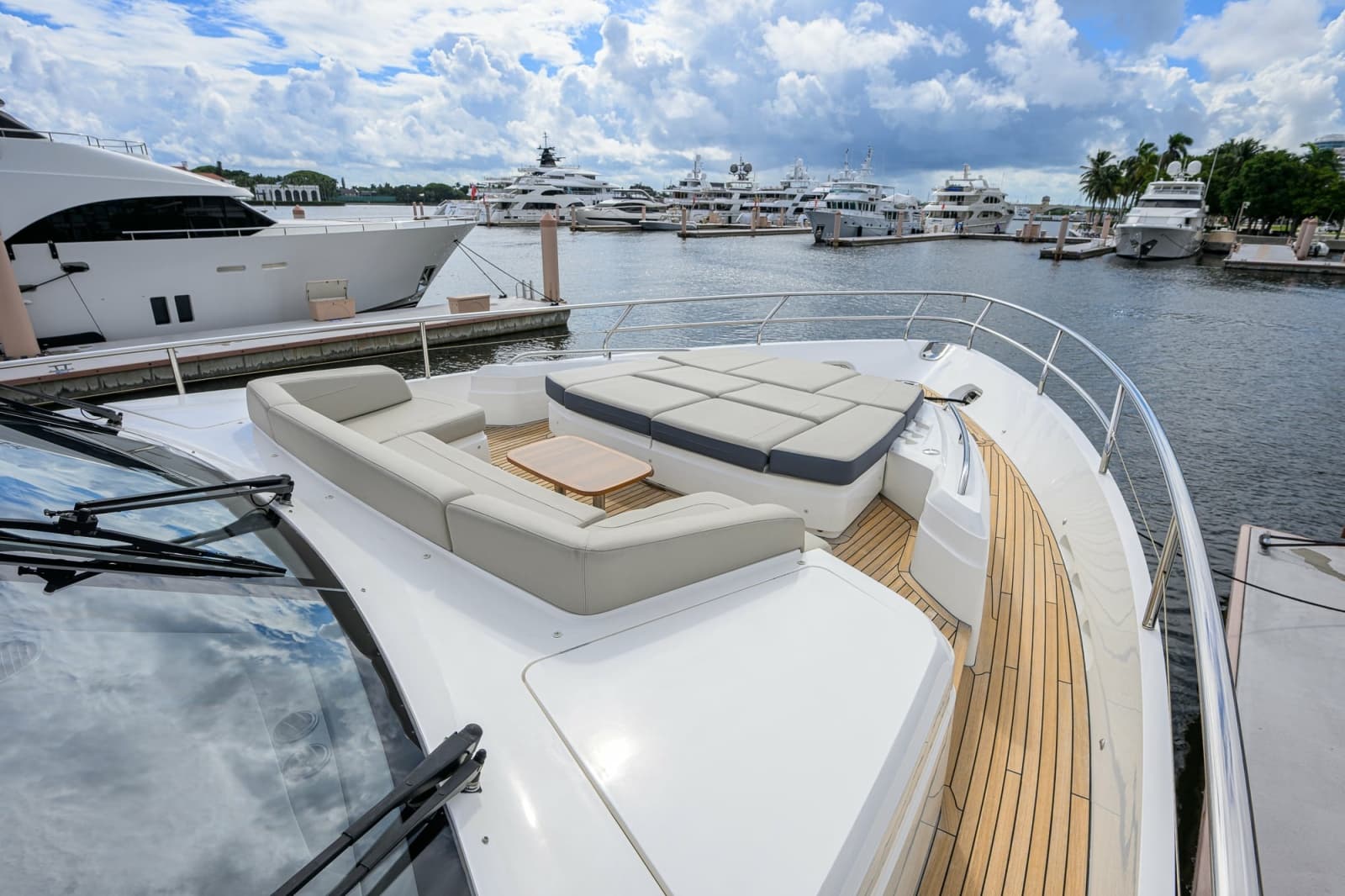 2022 Princess Y78 - Photo 49