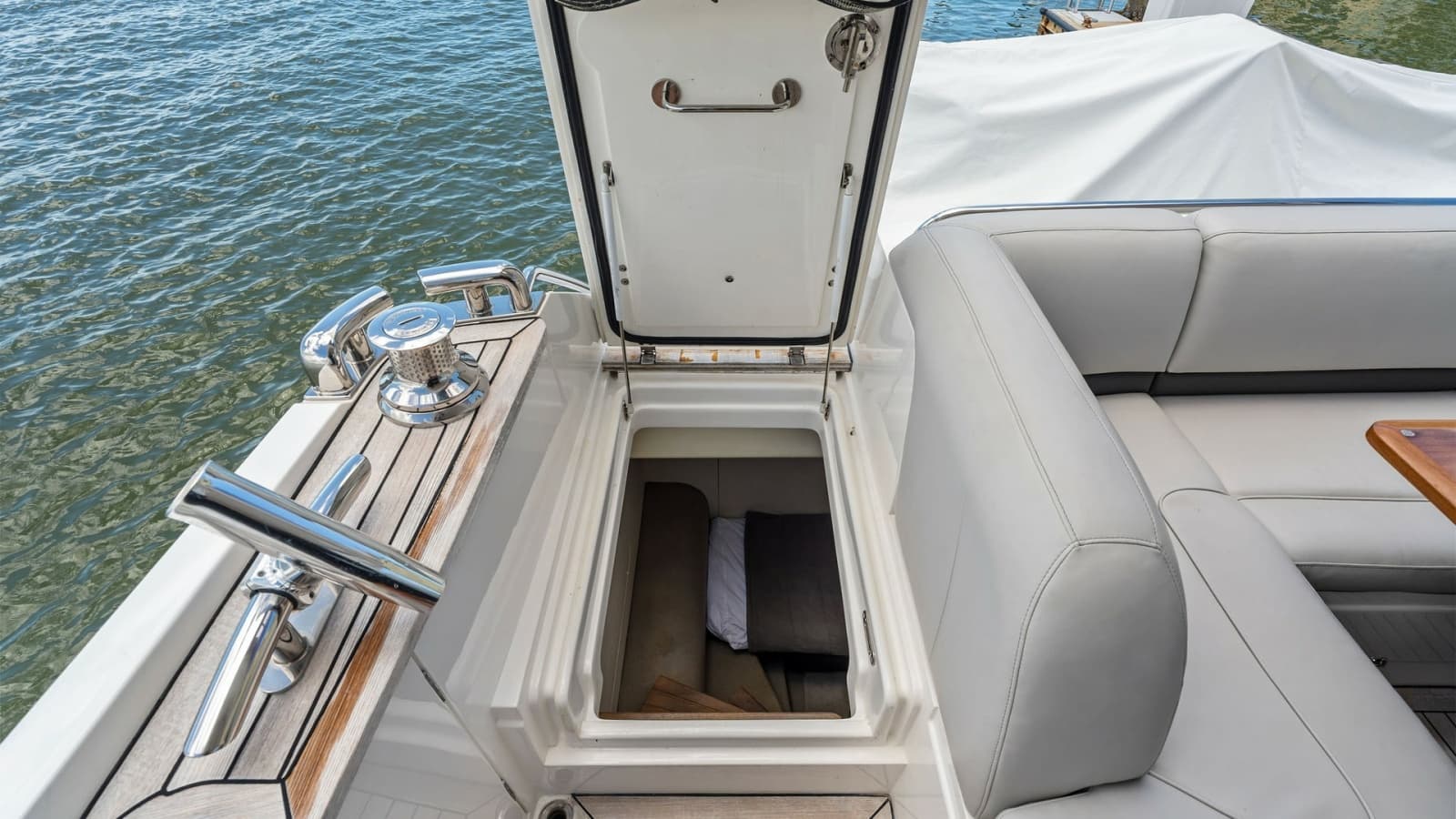 2016 Princess 64 Flybridge - Photo 83