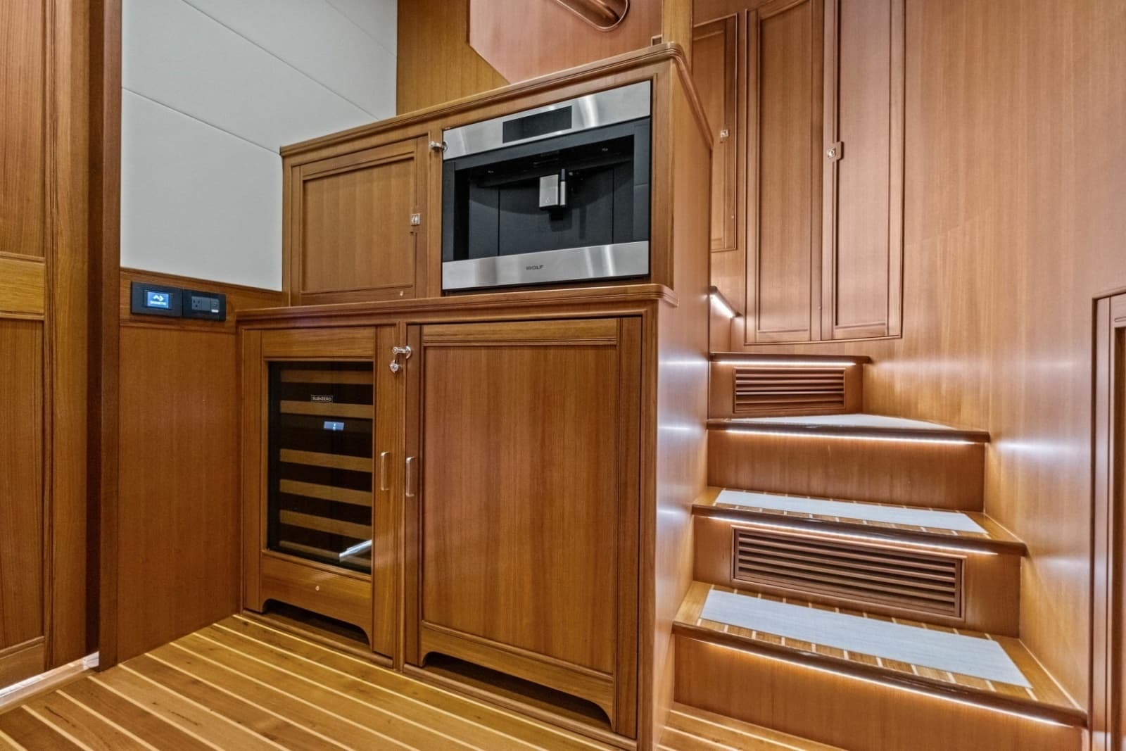 2024 Marlow 90V - Photo 101