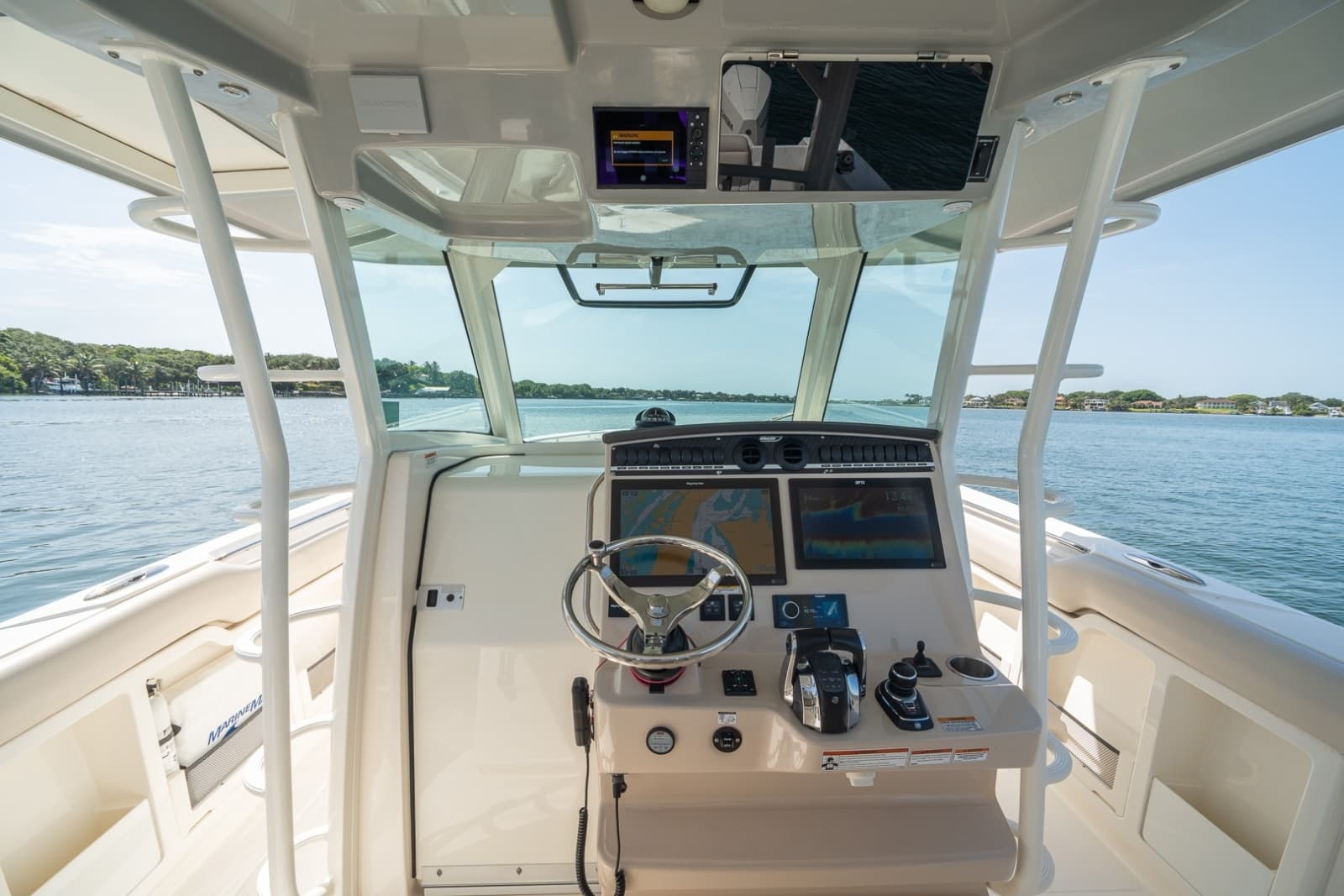 2021 Boston Whaler 380 Outrage - Photo 31