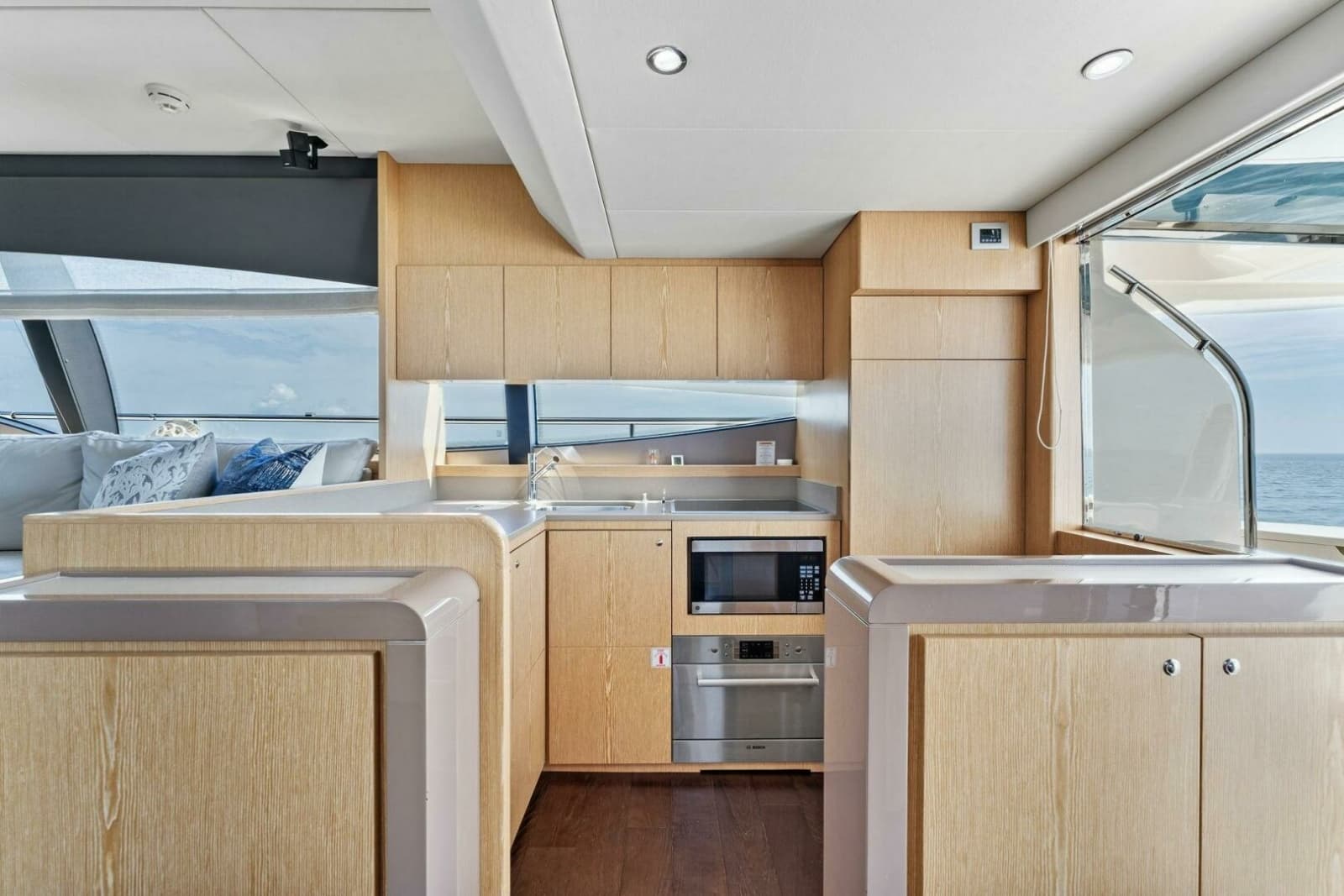 2013 Ferretti Yachts 620 - Photo 10