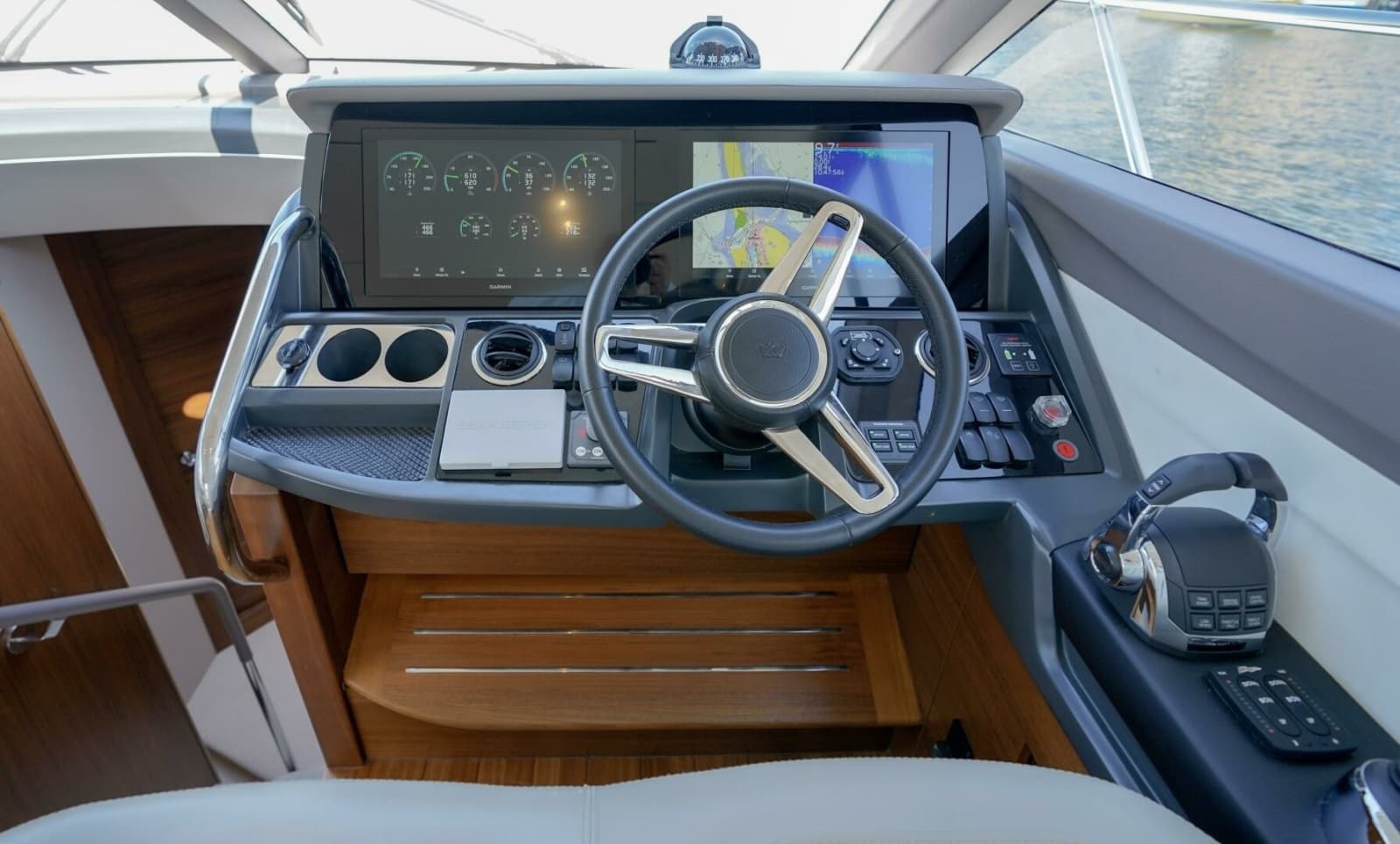 2021 Princess F50 - Photo 3