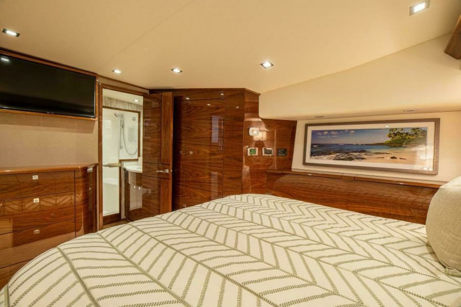 2023 Viking 64 Convertible - Photo 23