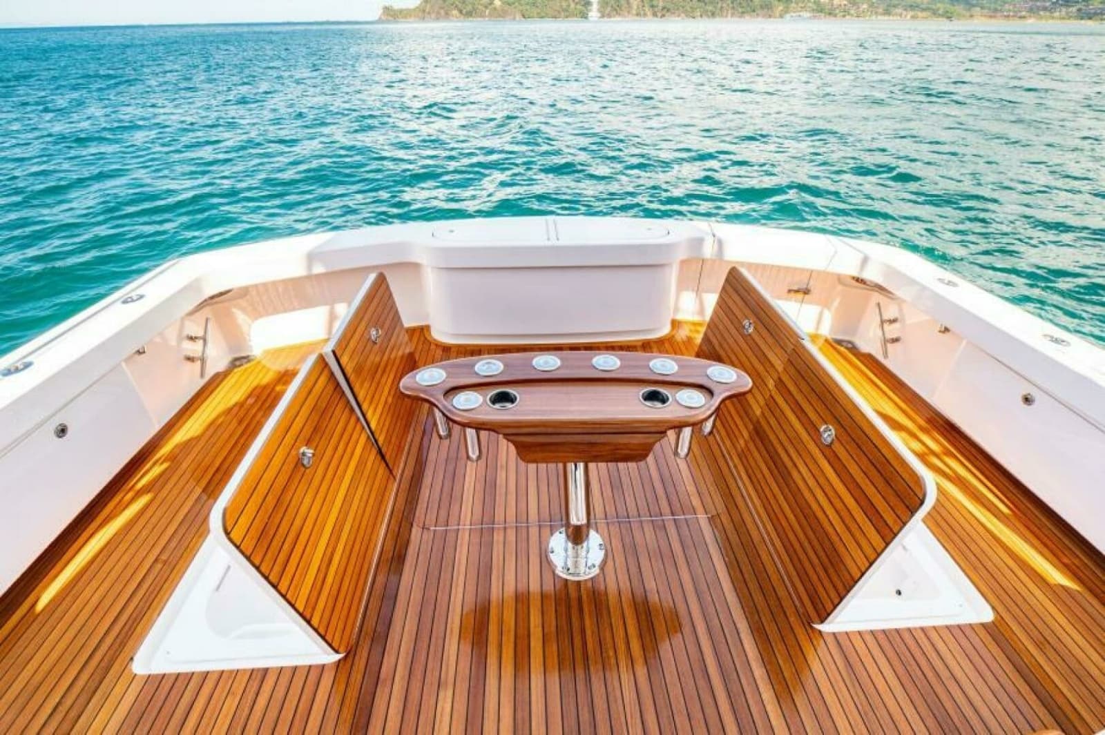 2023 Viking 64 Convertible - Photo 4