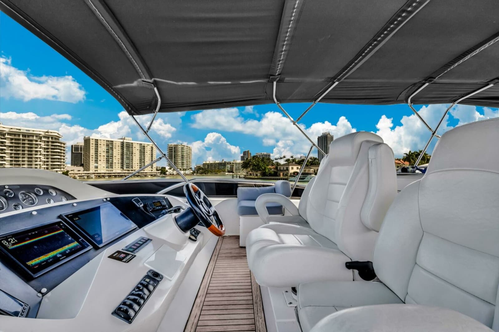 2003 Sunseeker 94 Motor Yacht - Photo 10