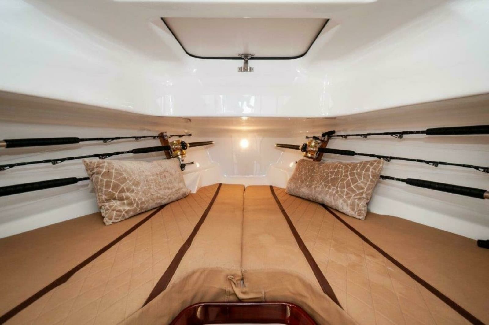 2024 Maverick Yachts Costa Rica 36 Walk Around - Photo 7