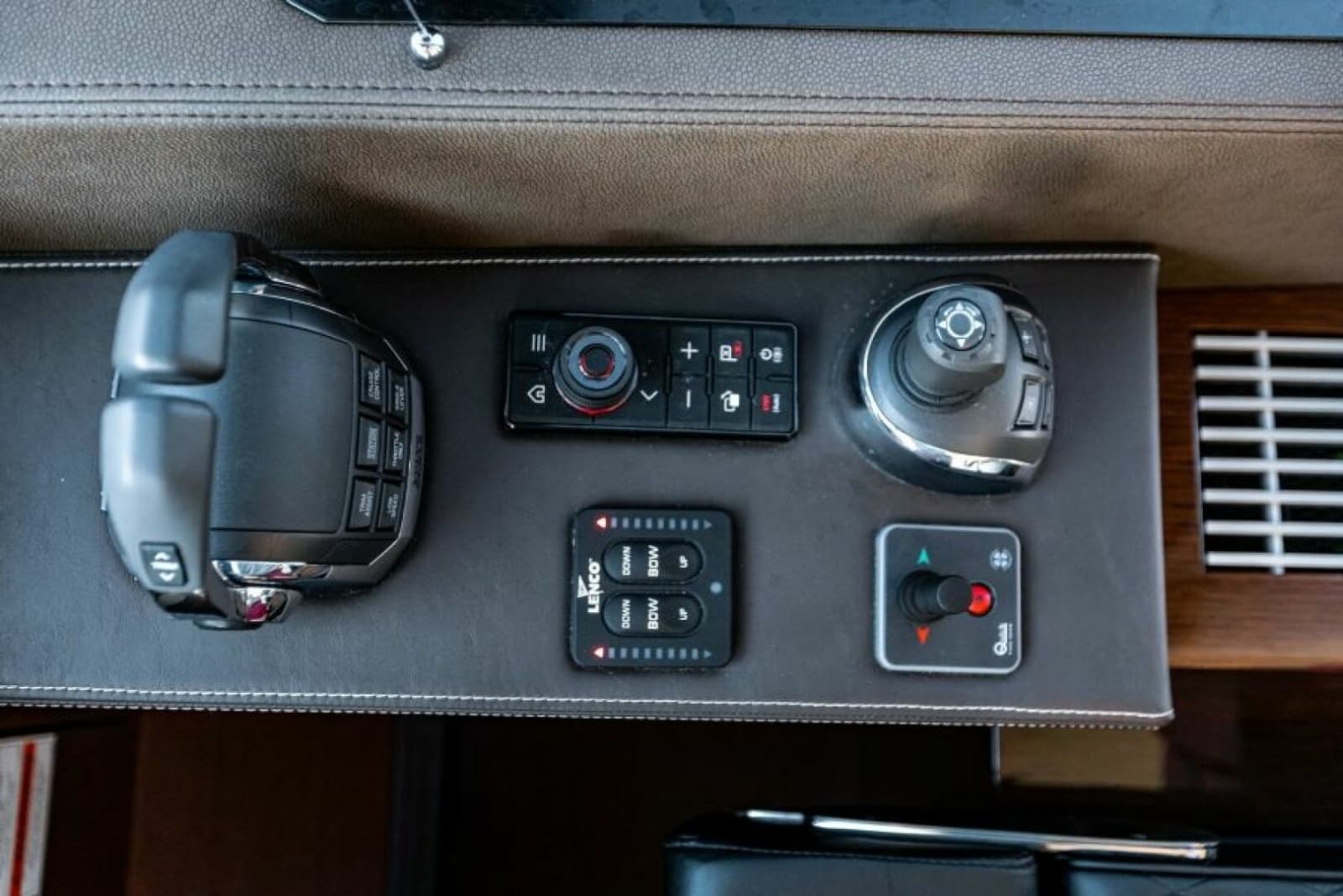 2020 Prestige 630 Flybridge - Photo 43