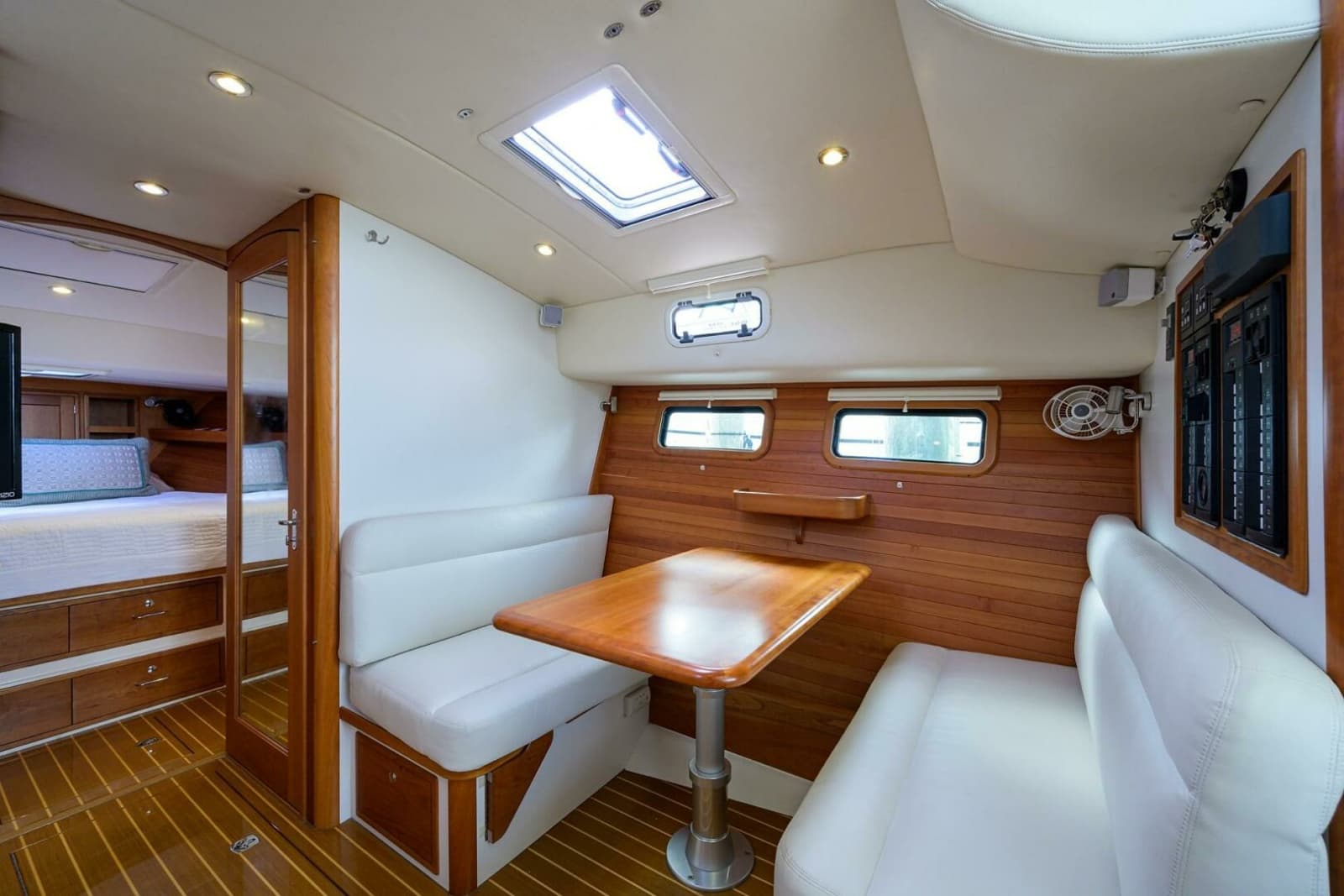 2019 MJM 43z - Photo 5