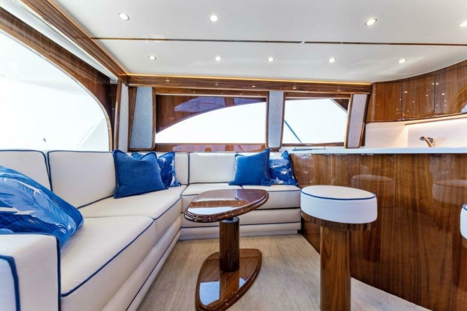 2021 Viking 54 Convertible - Photo 24