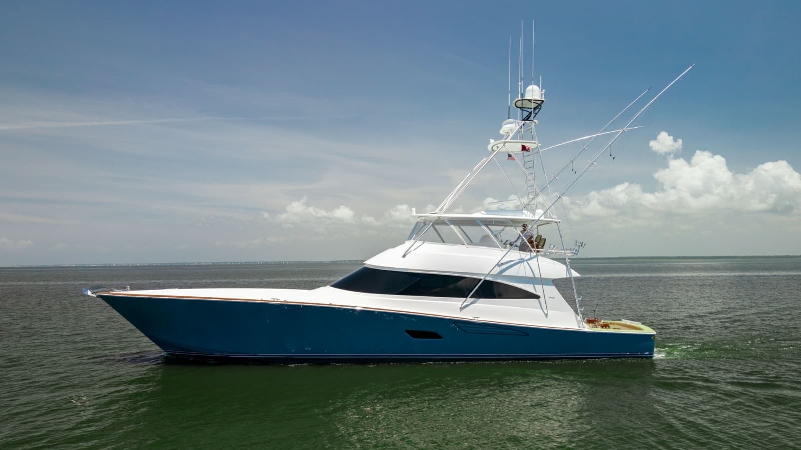 2016 Viking 80 Convertible - Photo 1
