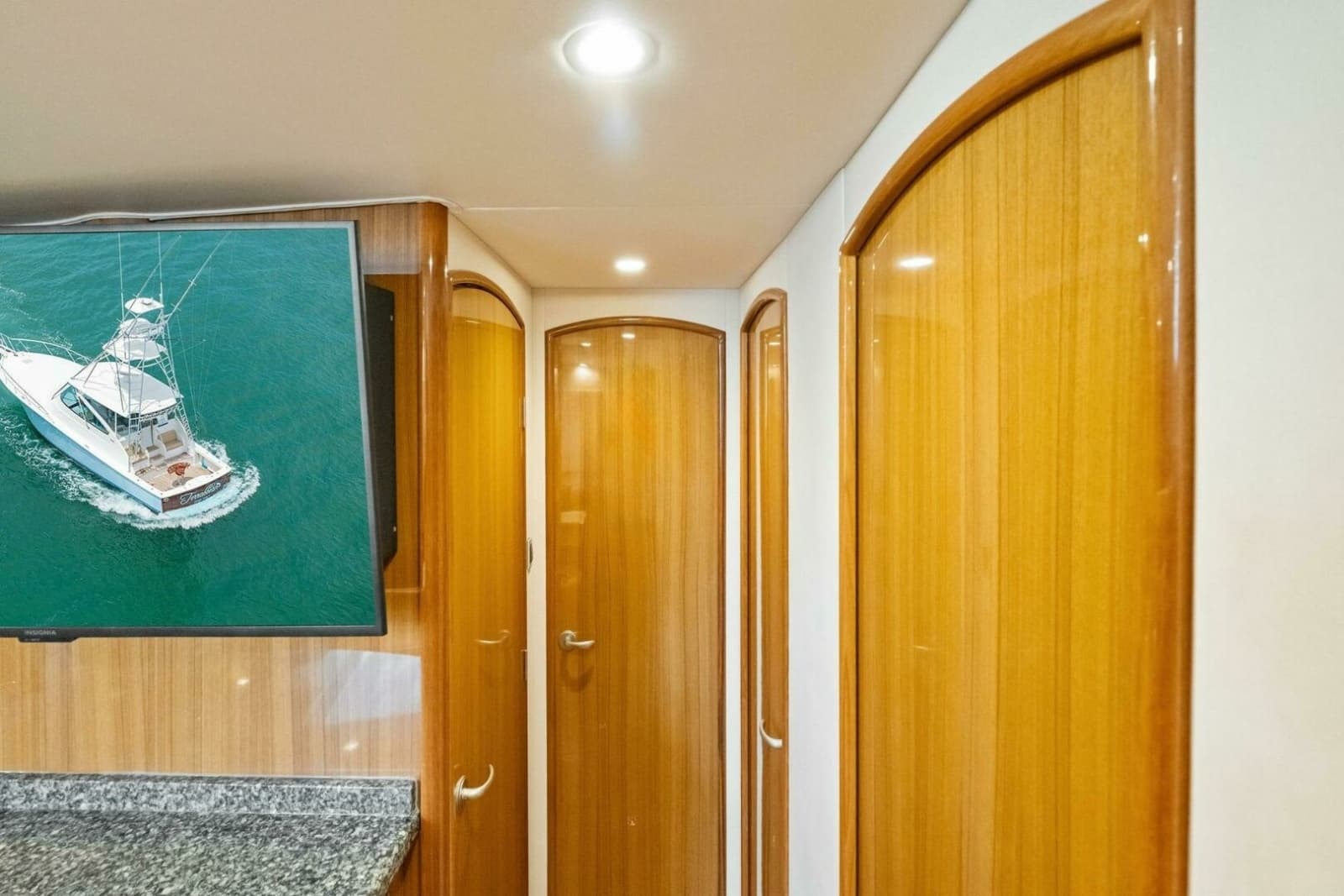 2015 Viking 52 OPEN - Photo 109